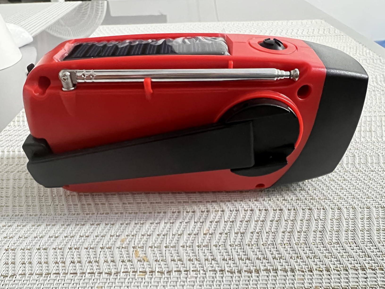 iRonsnow Solar Emergency Hand Crank Weather Radio, Portable Self Powered NOAA AM/FM Radios with SOS Alarm LED Flashlight 2000mAh Smart Phone USB Charger for Camping (Red) customer photo 2