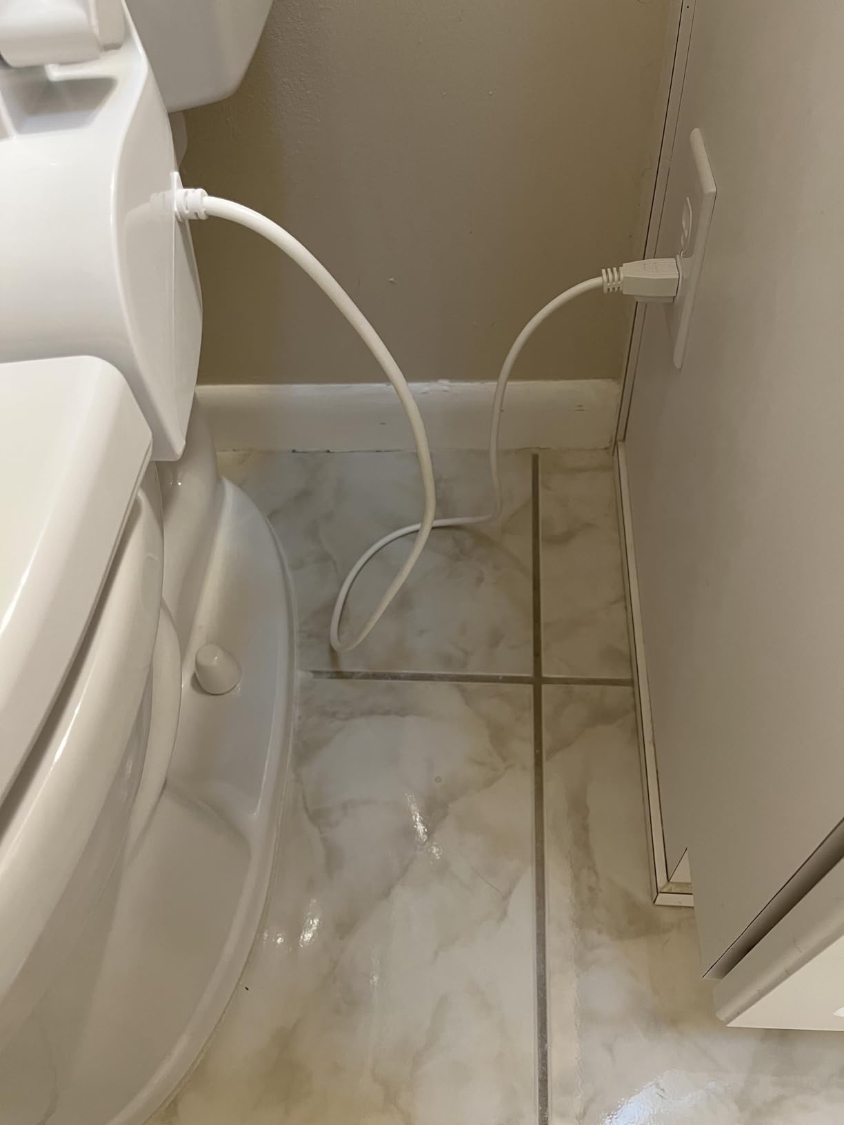 ALPHA BIDET JX2 Elongated Bidet Toilet Seat, White, Endless Warm Water, LED Light, Quiet Operation, Wireless Remote, Stainless Steel Nozzle, Sittable Lid, 3 Year Warranty customer photo 2