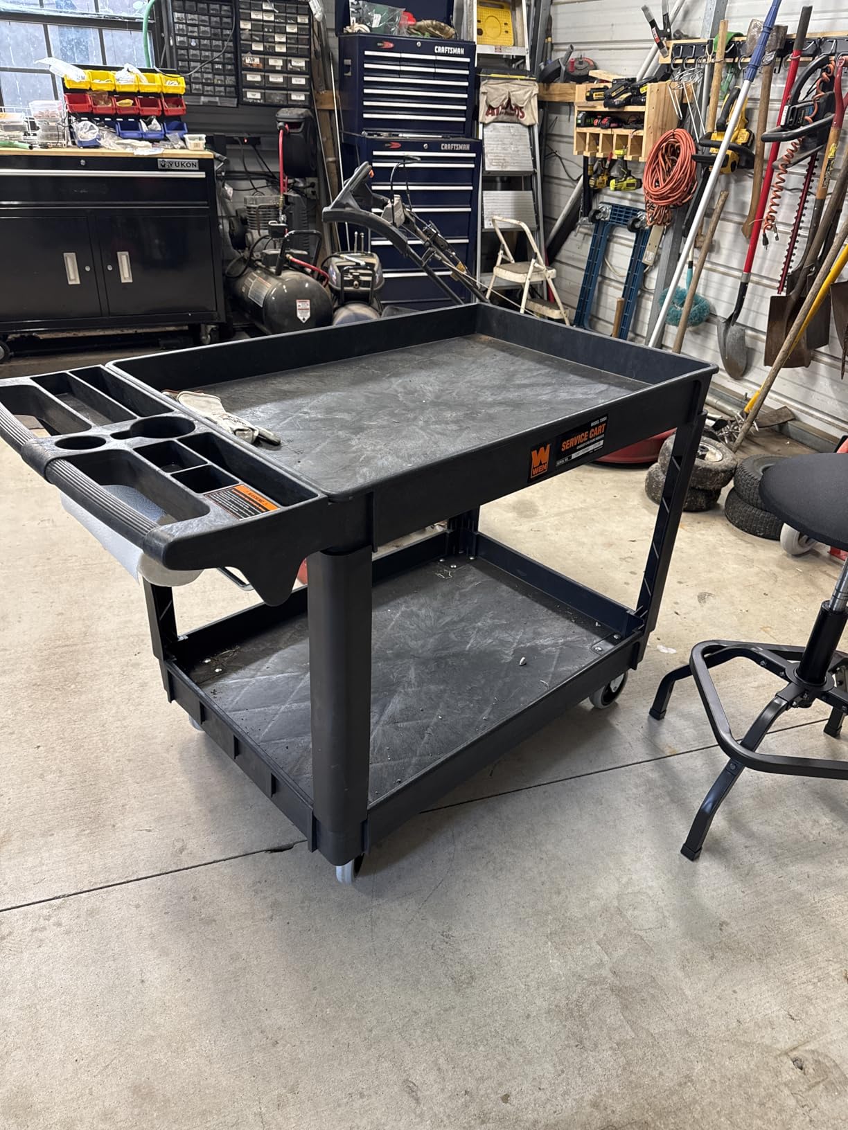 WEN 500-Pound Capacity 46 By 25.5-Inch Extra Wide Service Utility Cart customer photo 1