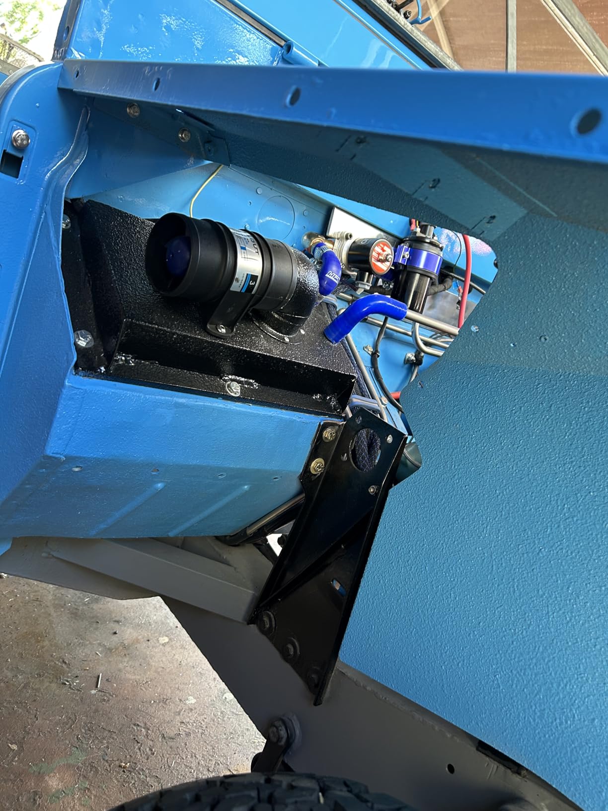 Raptor Tintable Urethane Spray-On Truck Bed Liner Kit w/FREE Spray Gun, 4 Liters customer photo 2