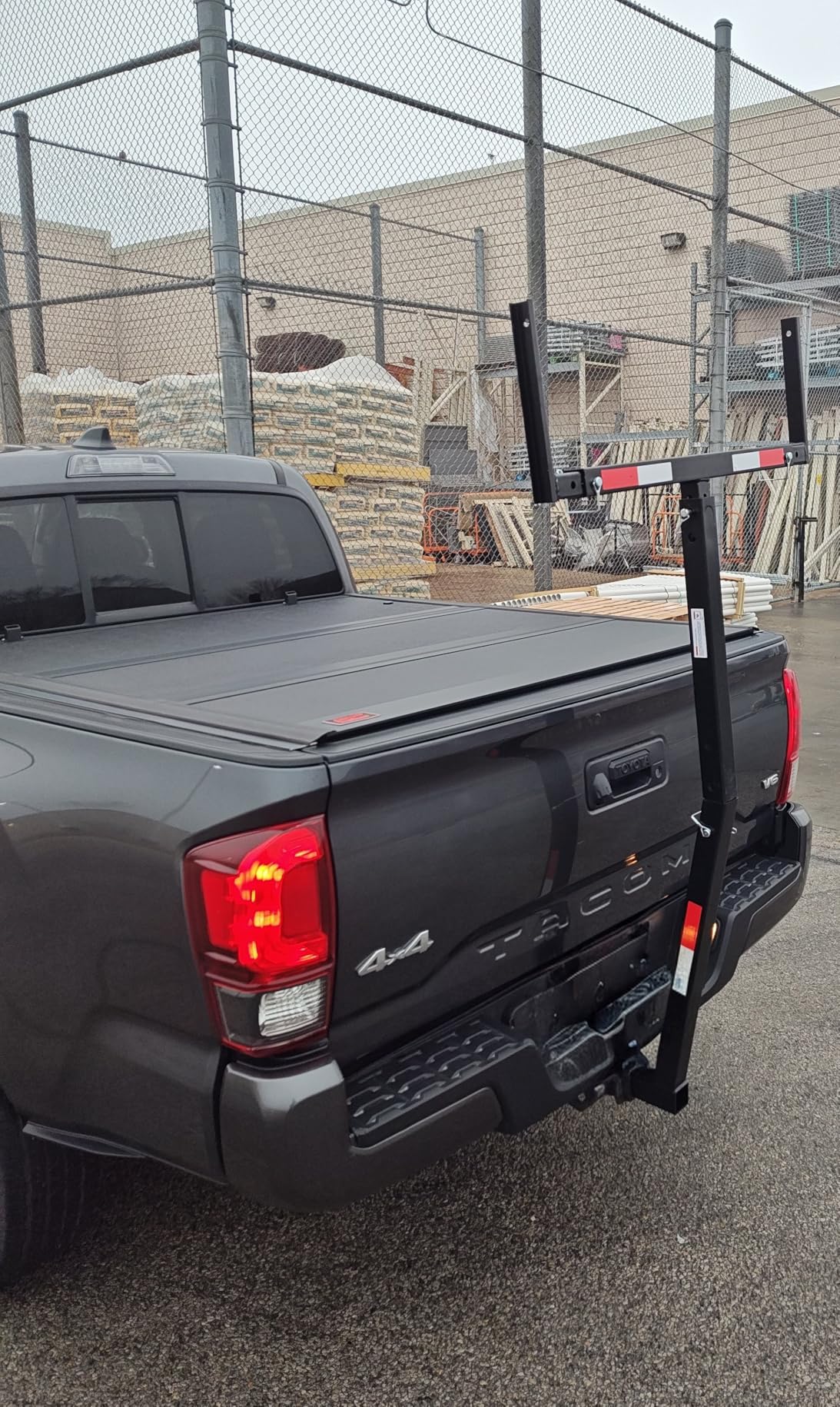 MaxxHaul 70231 Hitch Mount Pick Up Truck Bed Extender For Ladder, Rack, Canoe, Kayak, Long Pipes and Lumber customer photo 1