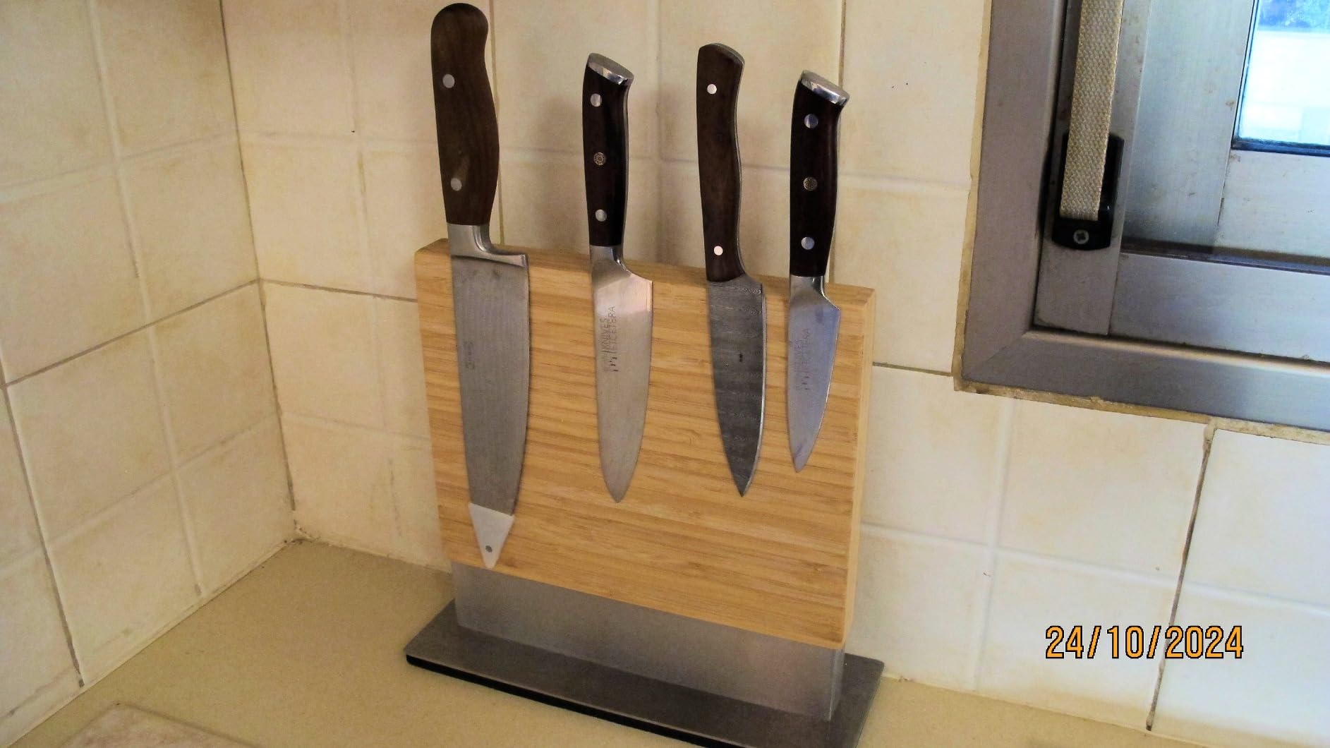 Magnetic Knife Block Without Knives By Coninx - Magnetic Knife Holder for Safe, Clean & Tidy Knife Storage - Bamboo Knife Rack Magnetic Stand for Cooking Utensils & More - Elegant Magnetic Knife Rack customer photo 2