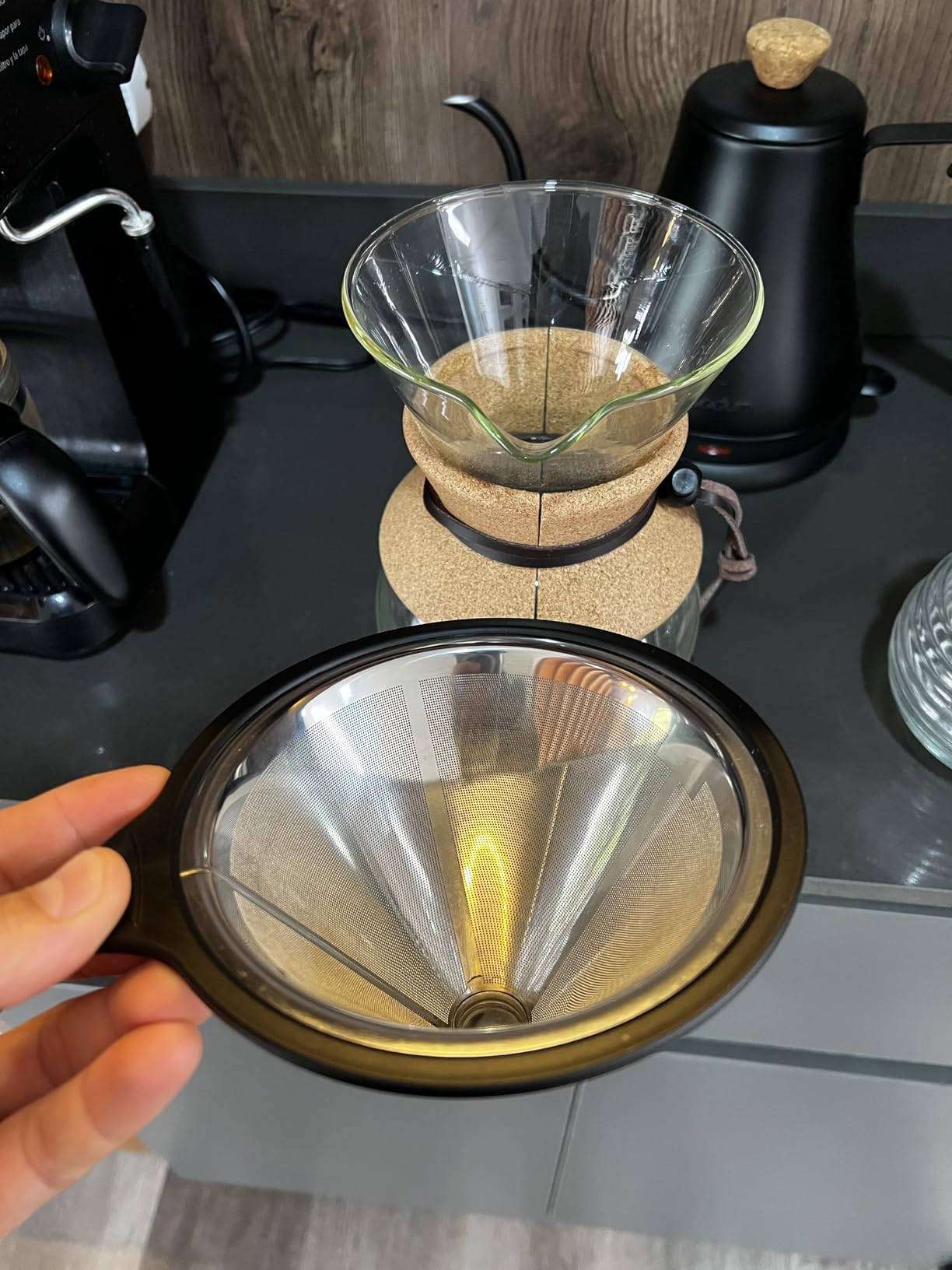 Bodum 17oz Pour Over Coffee Maker, High-Heat Borosilicate Glass with Reusable Stainless Steel Filter and Cork Grip - Made in Portugal customer photo 1