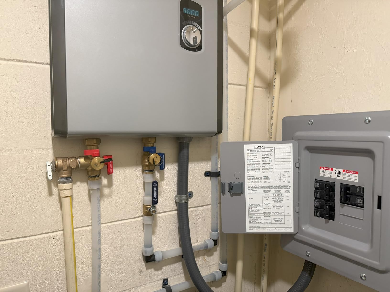 Rheem RTEX-24 24kW 240V Electric Tankless Water Heater, Gray customer photo 1