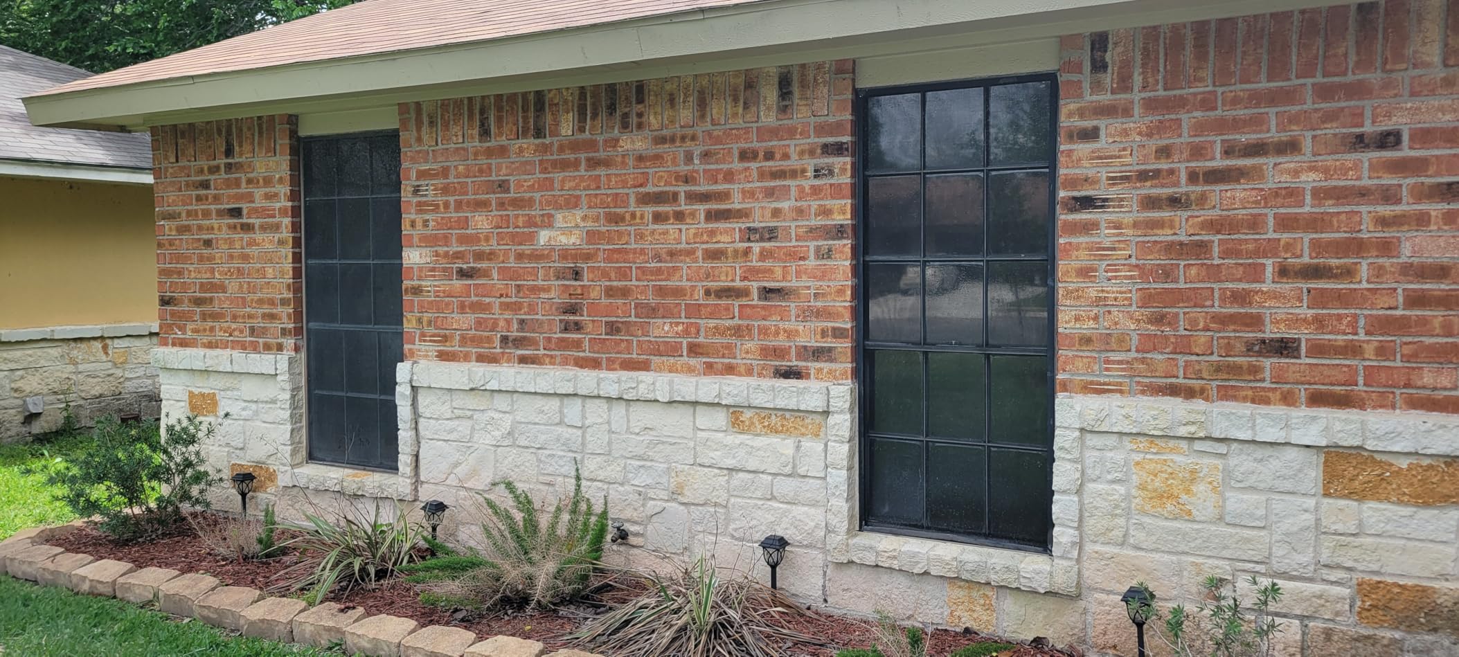 BDF NA05 Window Film Daytime Privacy and Sun Control Natural Black 5 (Very Dark) - 36in X 12ft customer photo 1