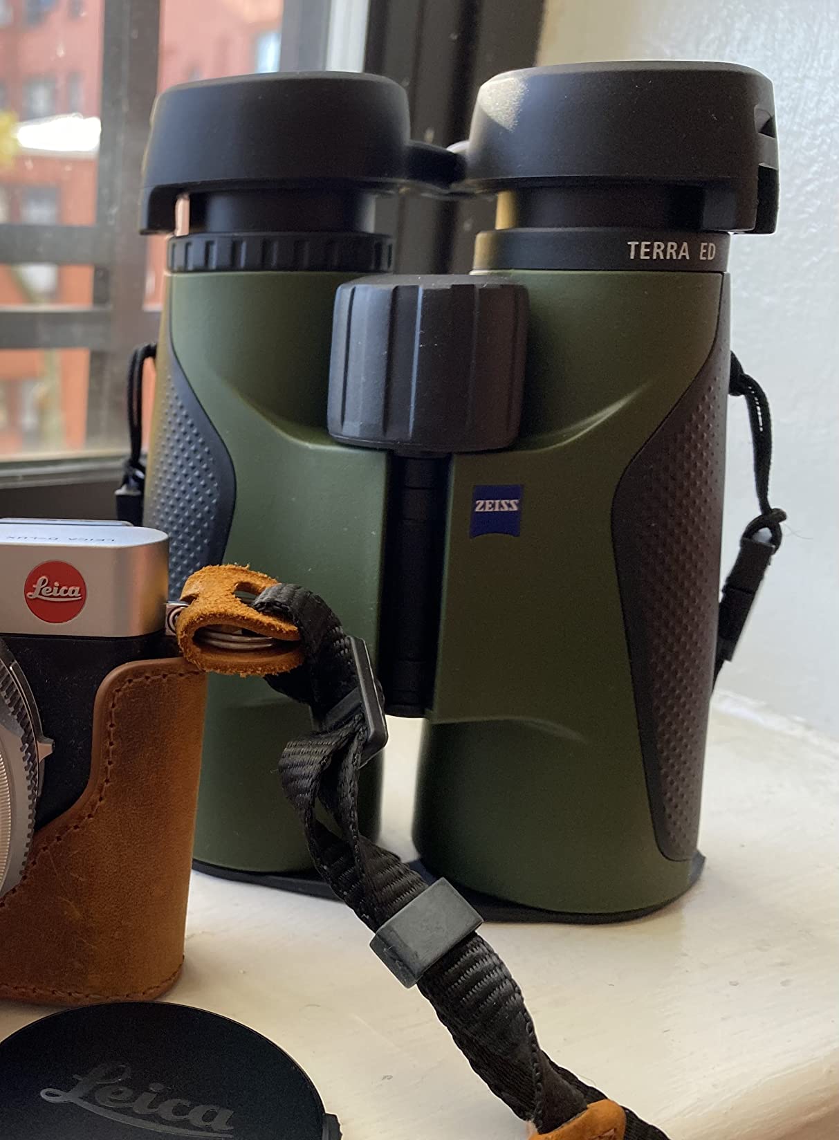 ZEISS Terra ED Binoculars 8x42 Waterproof, Fast Focusing with Coated Glass for Bird Watching customer photo 1