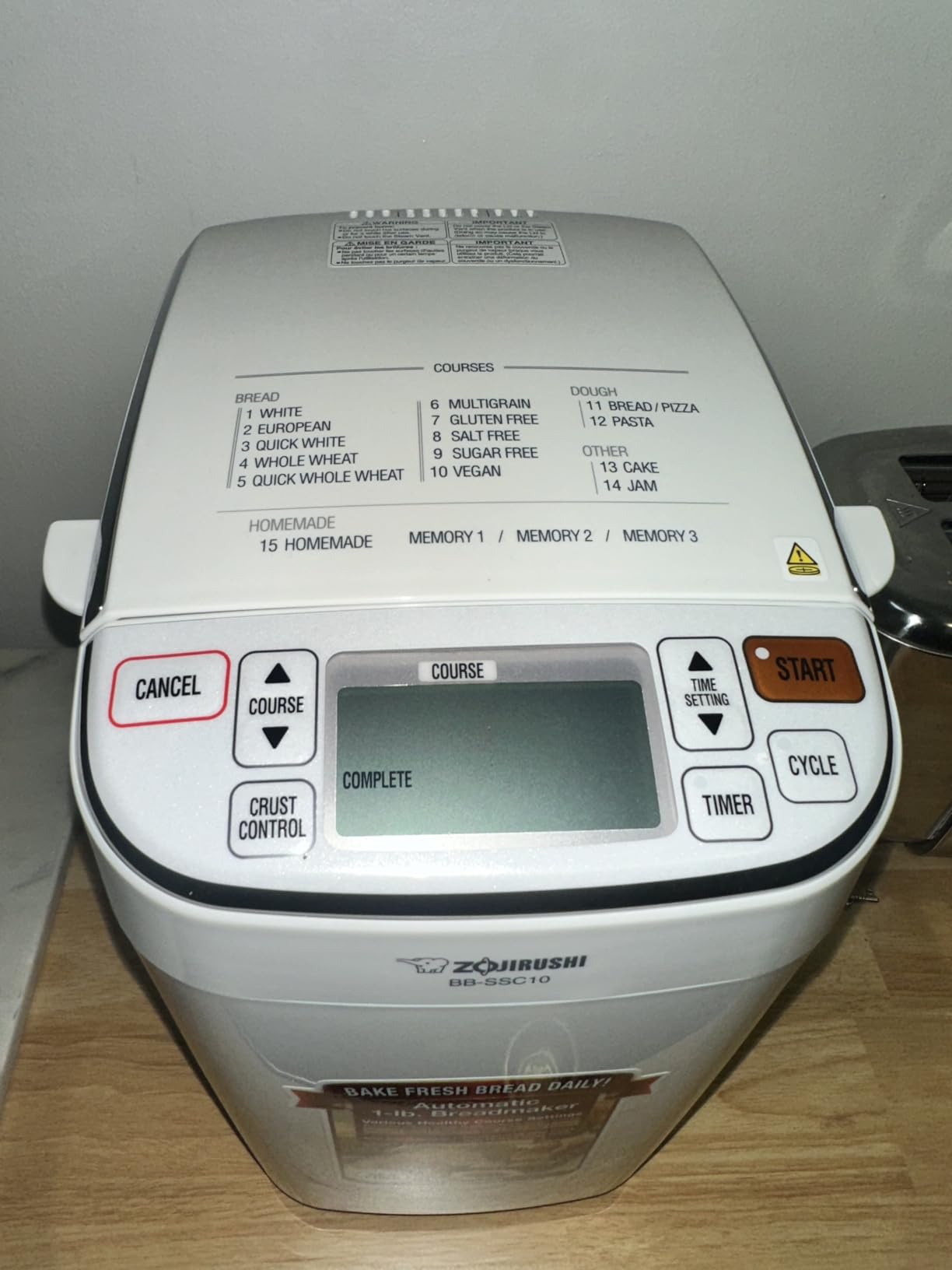 Zojirushi BB-SSC10WZ Home Bakery Maestro Breadmaker, Premium White customer photo 1