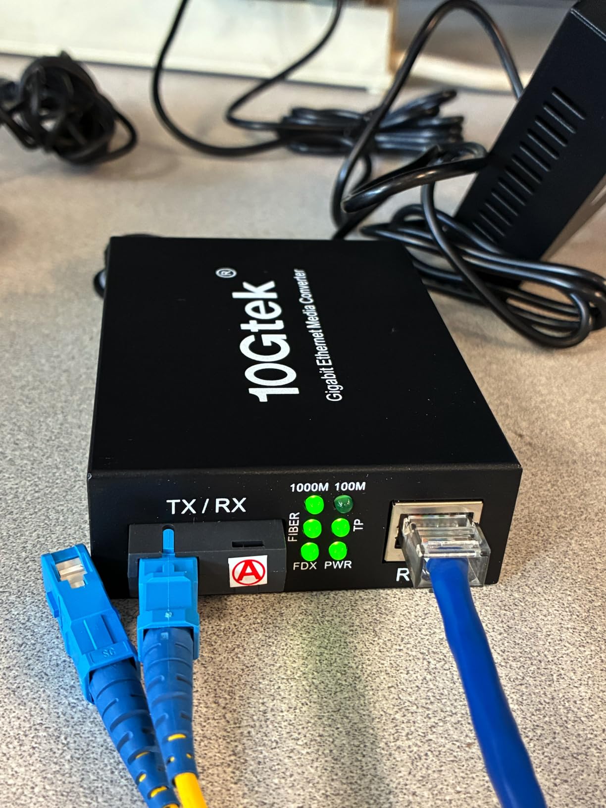 BiDi Gigabit Single Mode SC Media Converter, 10/100/1000M Fiber to Ethernet Converter, 1000Base-FX Single SC to 10/100/1000Base-T/TX RJ45, Built-in Fiber Module, SMF, 1310/1550nm, 20km, 1 Pair customer photo 1