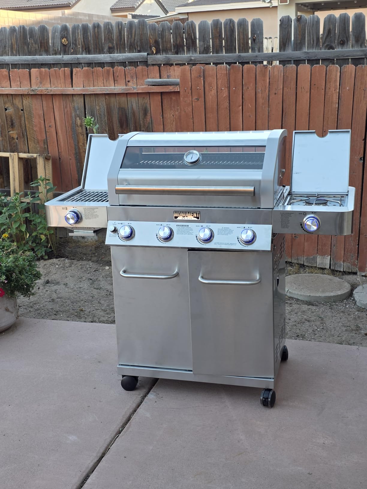 Monument Grills Larger 4+2 Burner Propane Gas Grills Stainless Steel Cabinet Style with Clearview Lid, Knob Controls, Built-In Thermometer, Infrared Side Sear Burners & Side Burners, Outdoor Use customer photo 2