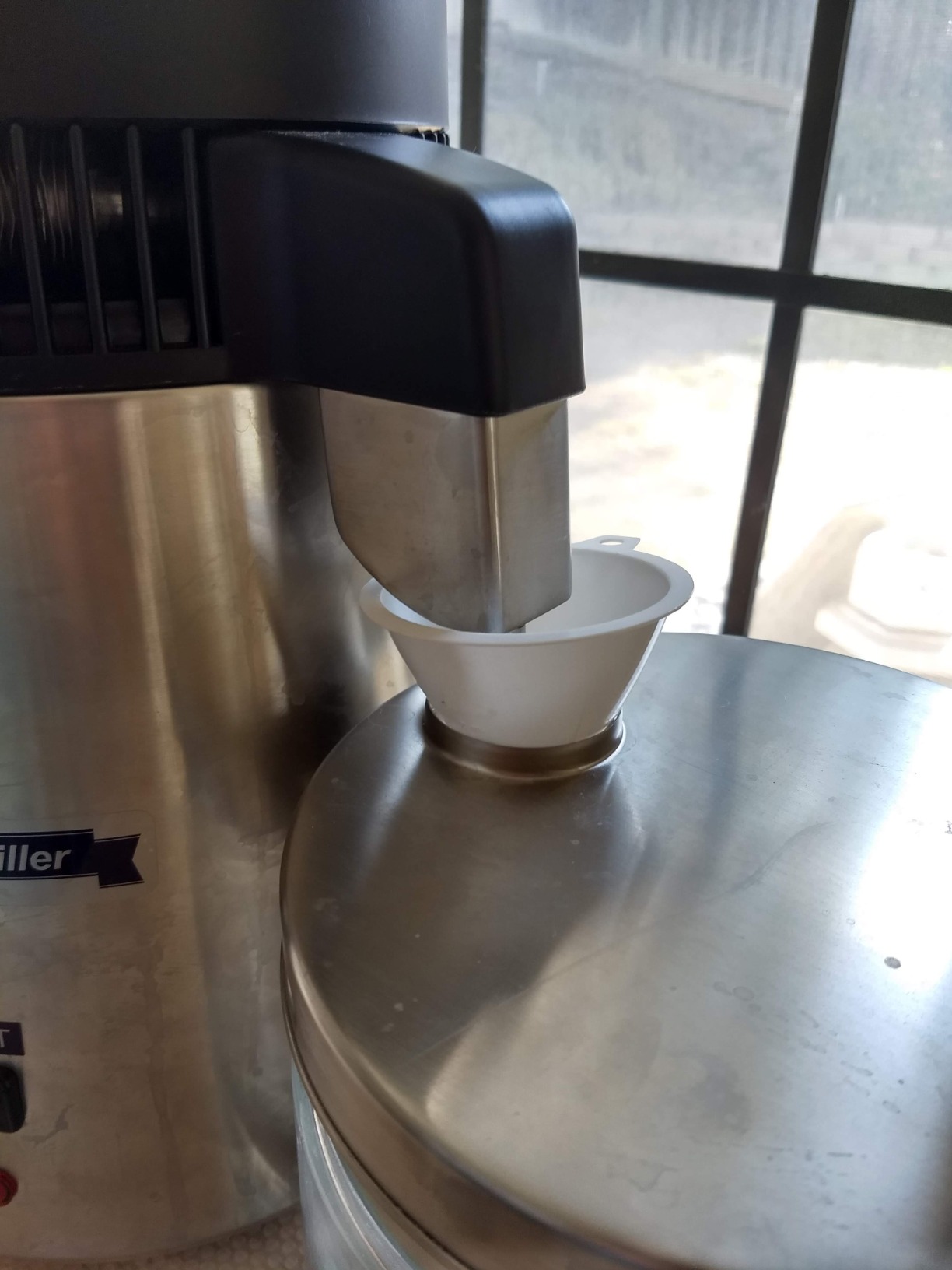 CO-Z 4L Brushed Stainless Steel Countertop Distiller Machine, Home Distilled Water Maker with Glass Pot, Purifier to Make Clean Water customer photo 2