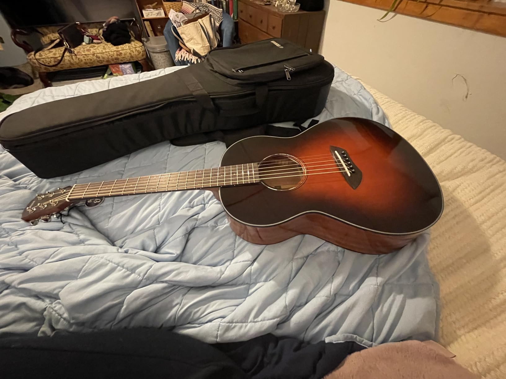 Yamaha CSF1M VN Parlor Size Acoustic Guitar with Hard Gig Bag, Vintage Natural customer photo 2