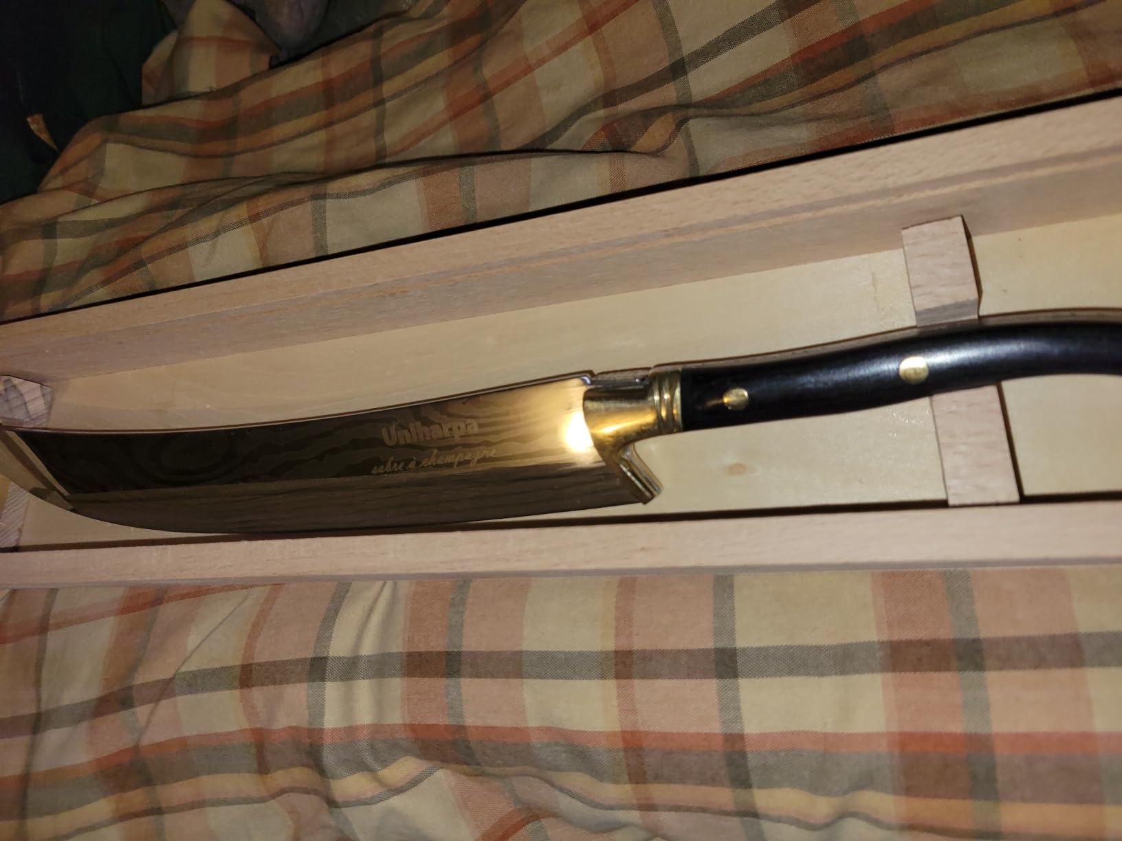 Uniharpa Champagne Saber Sword with Wooden Gift Case, Stainless Steel Blade - Premium Saber for Champagne Bottle Opening, Ideal Champagne Cork Knife & Champagne Themed Gifts for Wedding and Christmas customer photo 1