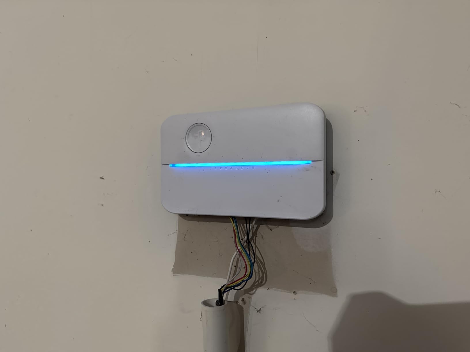 Rachio WiFi Smart Sprinkler Controller 16-Zone - App-Based Scheduling, Local Weather Intelligence customer photo 1