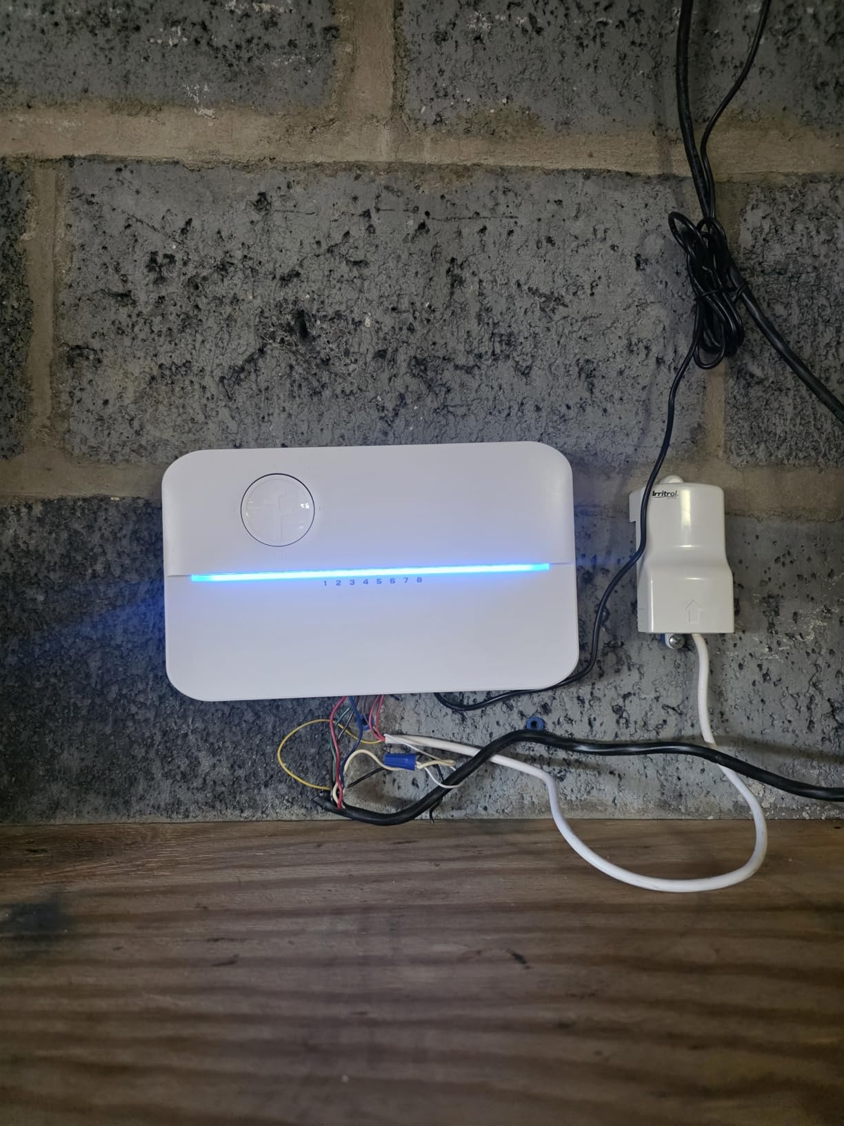 Rachio WiFi Smart Sprinkler Controller 16-Zone - App-Based Scheduling, Local Weather Intelligence customer photo 2