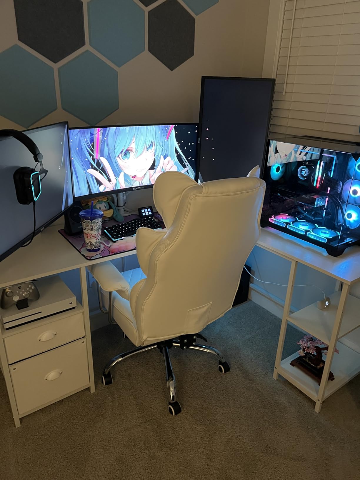 VIVO 17 to 32 inch Dual Mechanical Monitor Mount, 2 Tension Spring Arms, Adjustable Swivel, Rotation, Heavy Duty VESA Desk Stand with C-clamp, Grommet, Max VESA 100x100, Black, STAND-V002K customer photo 2