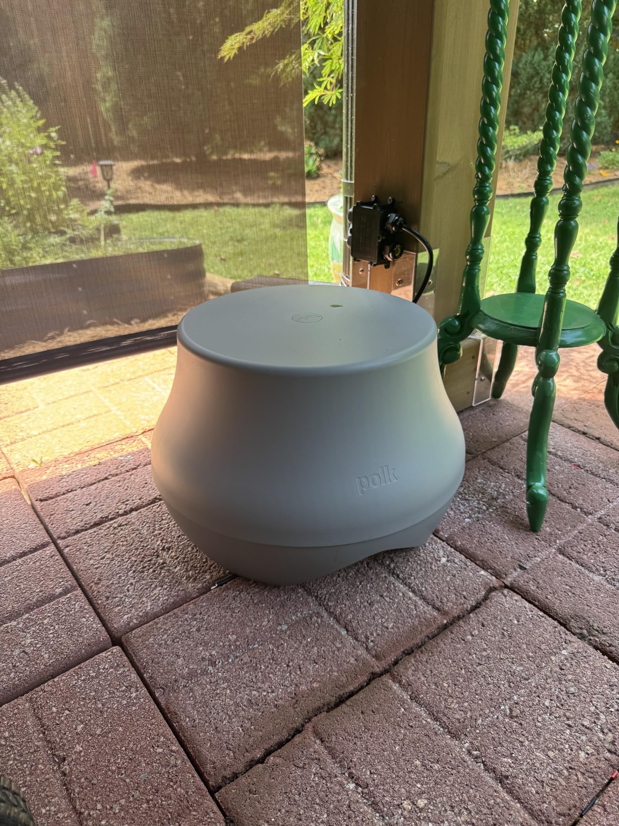 Polk Audio Atrium SUB100 Outdoor Passive Subwoofer, Features 10