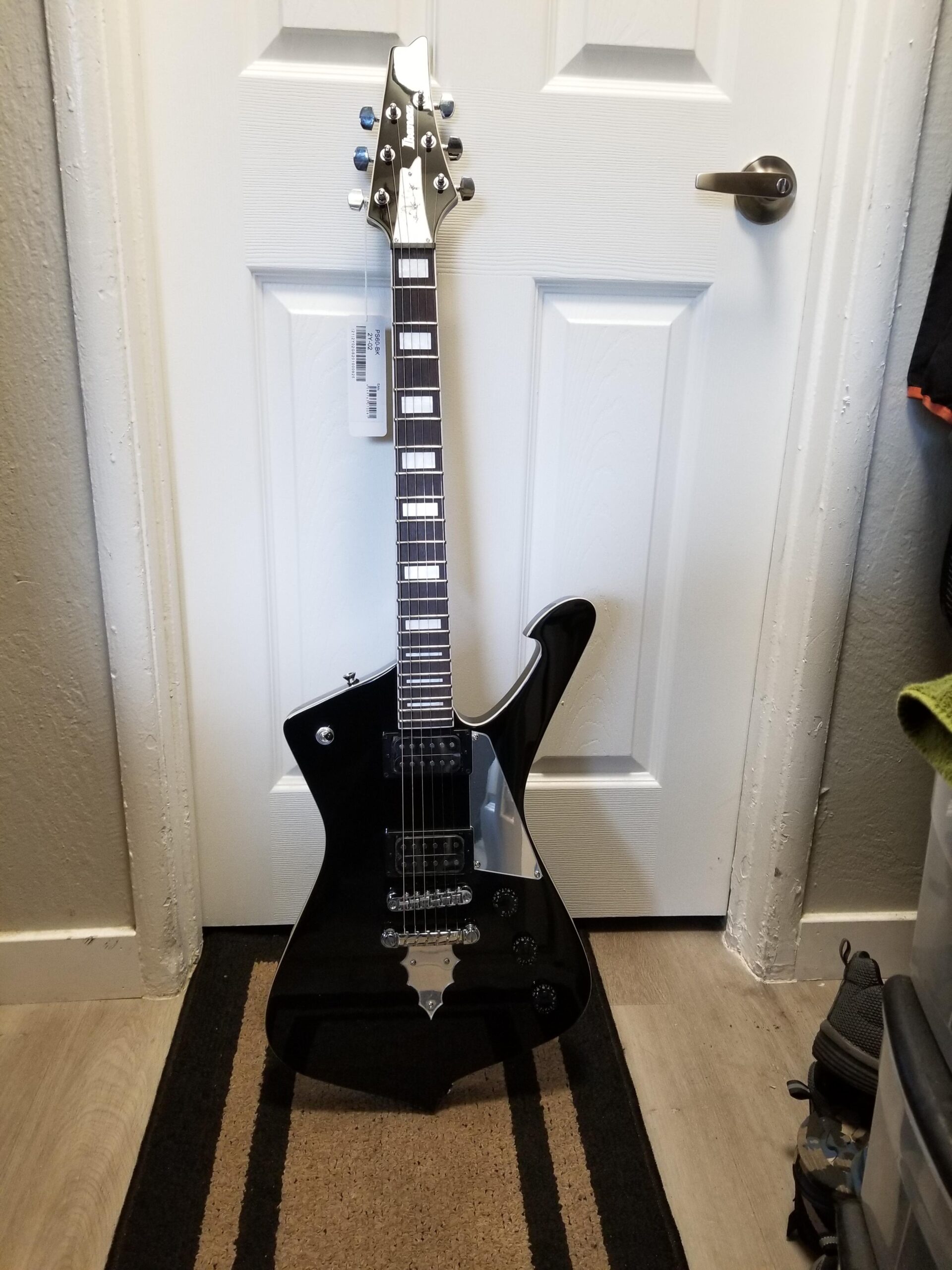 Ibanez PS60 Paul Stanley Signature Electric Guitar (Black) customer photo 1