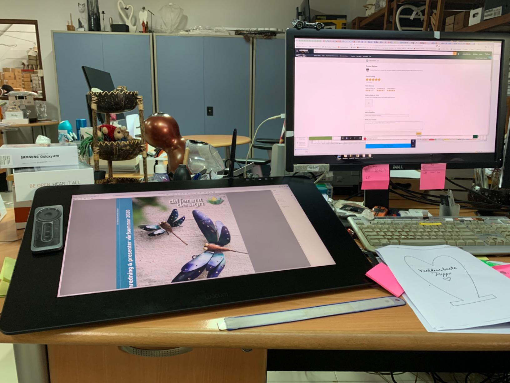 Wacom Cintiq Pro 24 Creative Pen and Touch Display - 4K Graphic Drawing Monitor with 8192 Pen Pressure and 99% Adobe RGB (DTH2420K0), Black customer photo 1