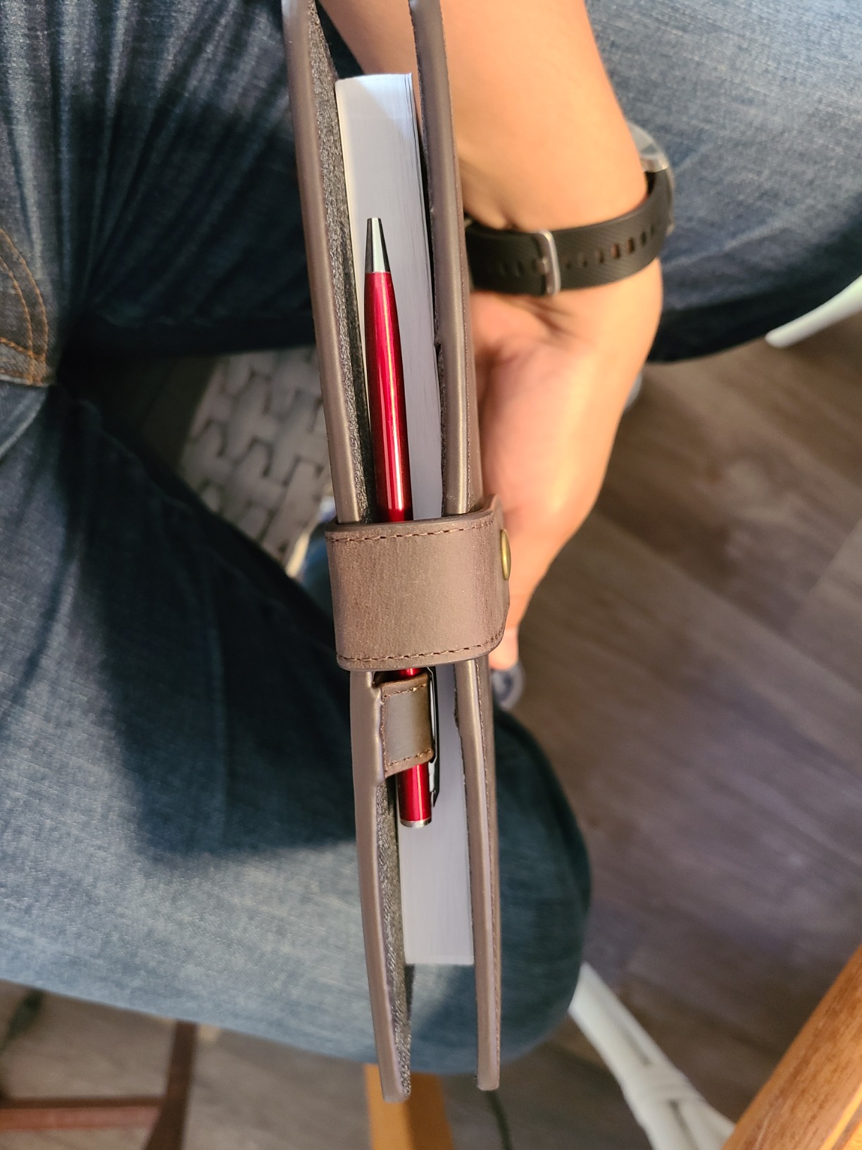 CASE ELEGANCE Full Grain Premium Leather Refillable Journal Cover with A5 Lined Notebook, Pen Loop, Card Slots, Brass Snap customer photo 1