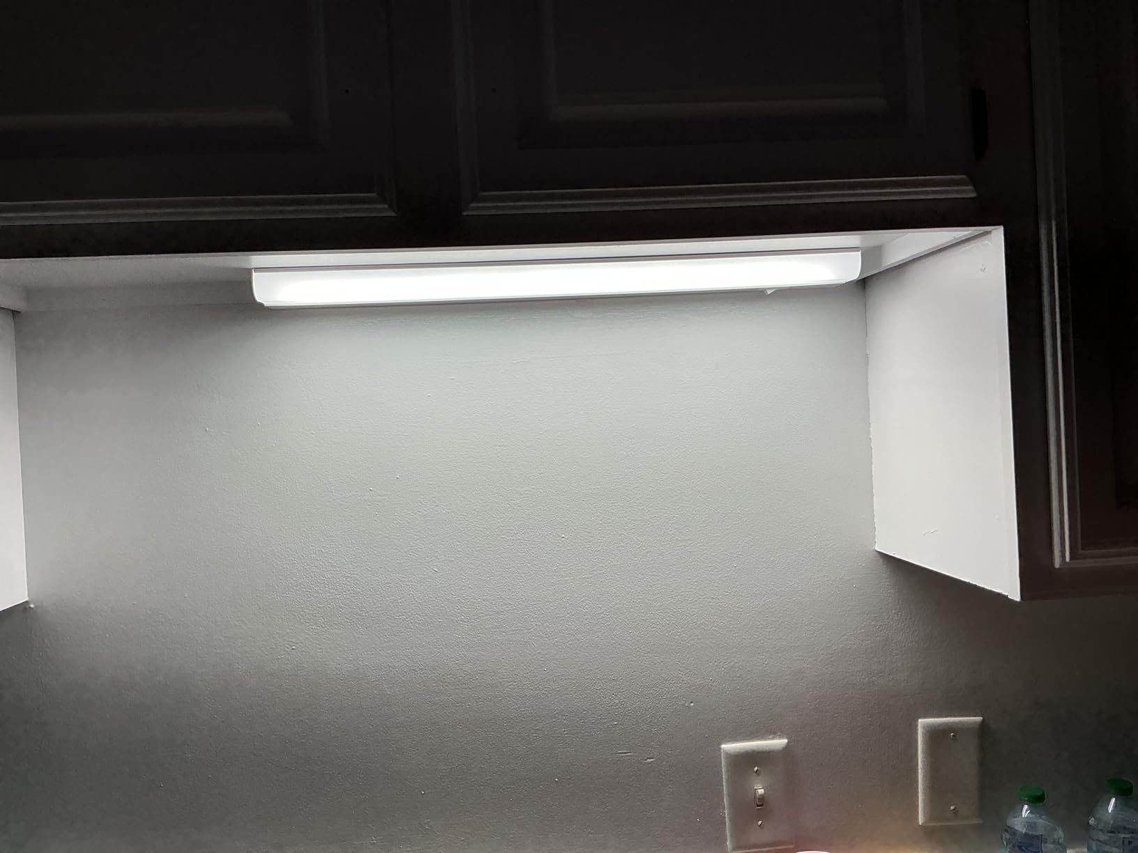 Hardwired LED Under Cabinet Task Lighting - 16 Watt, 24