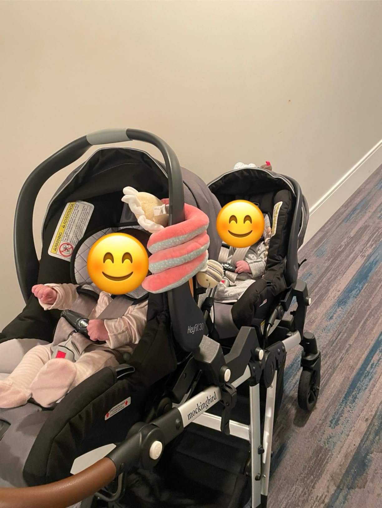 Chicco KeyFit Infant Car Seat and Base, Rear-Facing Seat for Infants 4-22 lbs., Includes Infant Head and Body Support, Compatible with Chicco Strollers, Encore/Black/Grey customer photo 2