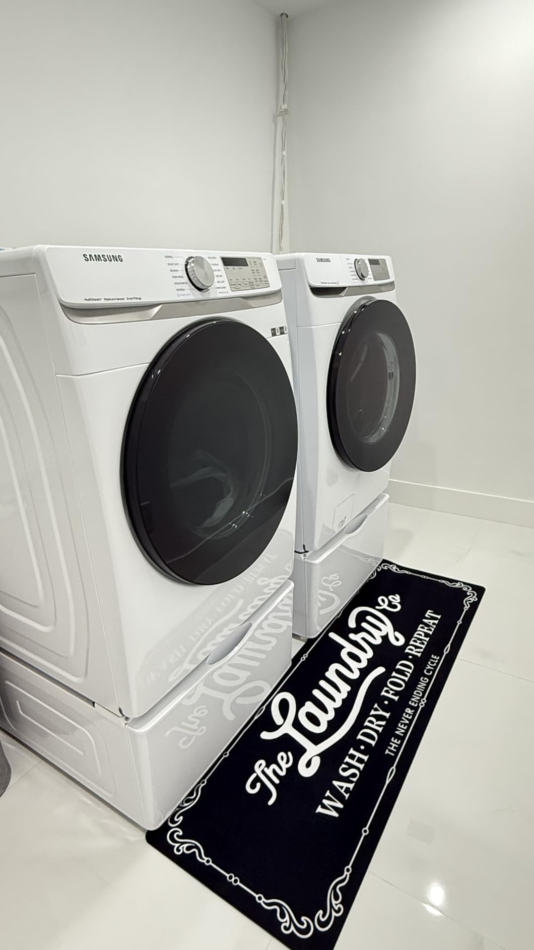 SAMSUNG 27-Inch Washer Dryer Pedestal Stand w/ Pull Out Laundry Storage Drawer, Stainless Steel, WE402NW/A3, White customer photo 1