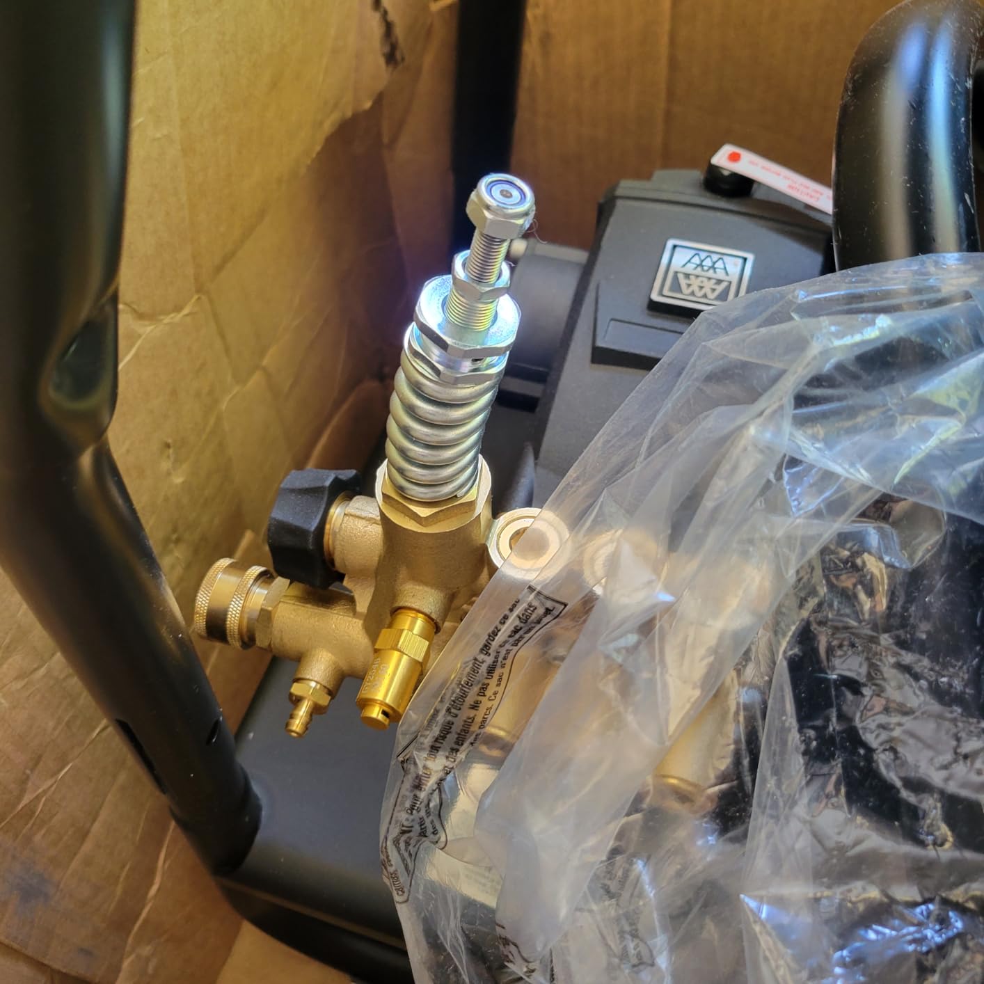 Simpson Cleaning PS60869 PowerShot 4000 PSI Gas Pressure Washer, 3.5 GPM AAA Triplex Pump, Honda GX270 Engine, Includes Spray Gun, Wand, 5 QC Nozzle Tips, 3/8-inch x 50-Foot Monster Hose, 49-State customer photo 2