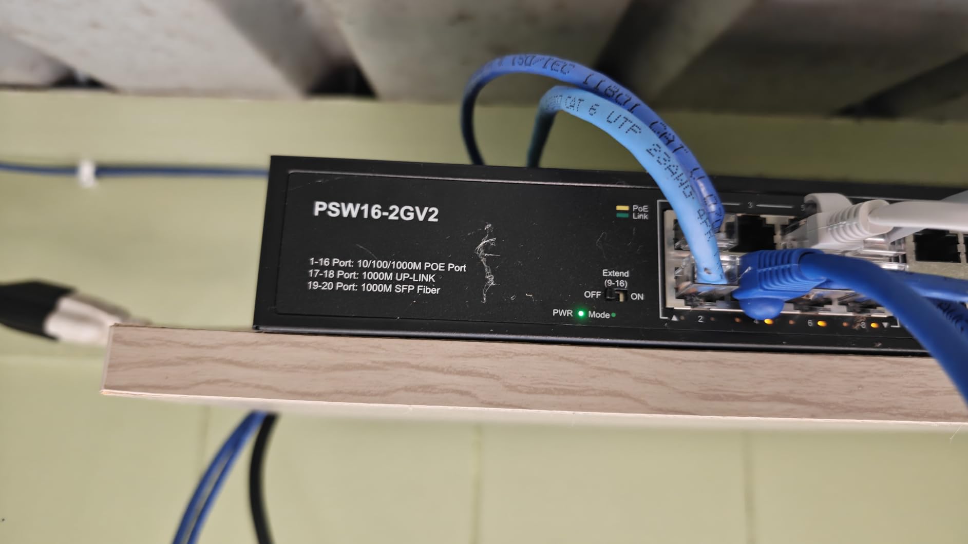 24 Port Full Gigabit PoE Switch with 2 Uplink Gigabit Port & 2 SFP Port, 24 Port PoE+ Network Switch, Total Budget 400W, 48V Standard POE, 802.3af/at Compliant, Unmanaged Plug and Play, Rack Mount customer photo 1