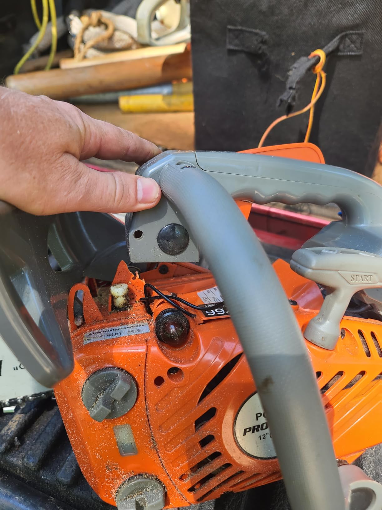 PROYAMA 62CC 2-Cycle Gas Powered Chainsaw, 22 Inch 18 Inch Handheld Cordless Petrol Chain Saw for Tree Wood Cutting customer photo 2