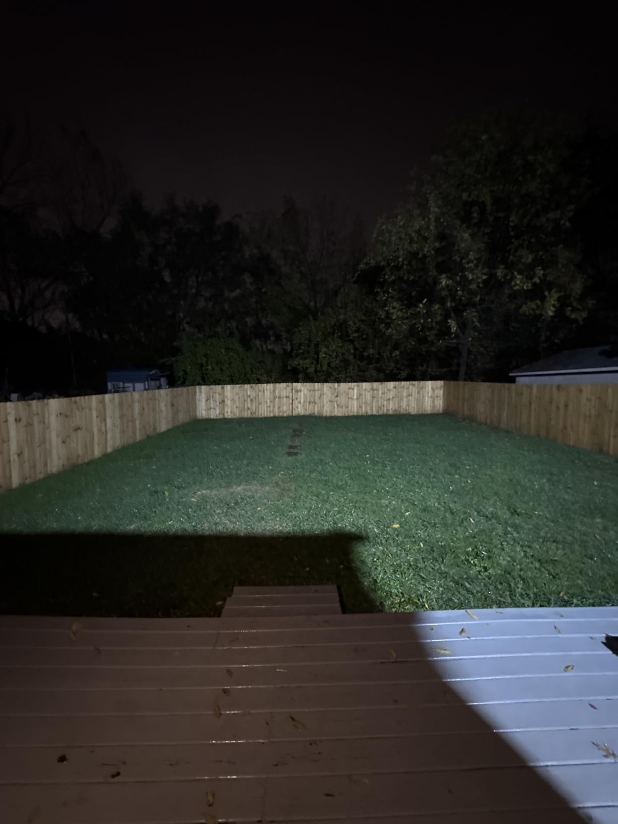 Onforu 200W LED Flood Lights Outdoor, 18000LM Bright Security Light, IP66 Waterproof Outdoor LED Lights, 6500K Daylight White Floodlight for Garage, Yard, Garden, Stadium, Playground, Arena(2 Pack) customer photo 2