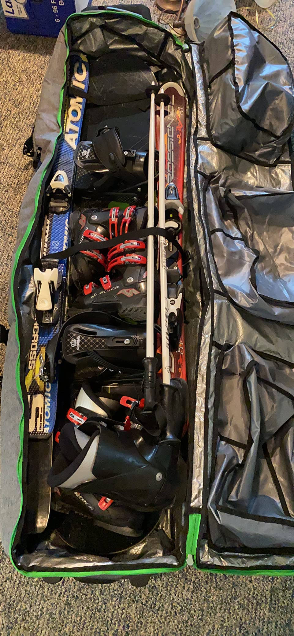 XCMAN Padded Snowboard Bag with Wheels, Extendable Roller Ski Bag for Air Traveling Adjustable Length - Extra Long/Wide/Deep, Waterproof - with Protection Ribs customer photo 1