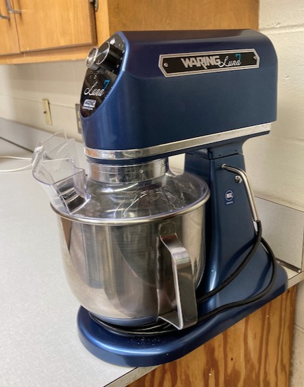 Waring Commercial Planetary 7 Quart Large Stand Mixer | Tilt Head | Countertop Chef Professional Restaurant Industrial Grade | Stainless Steel Bowl | Bakery Bread Dough | WSM7L | 1/2 HP 120V, Blue customer photo 1