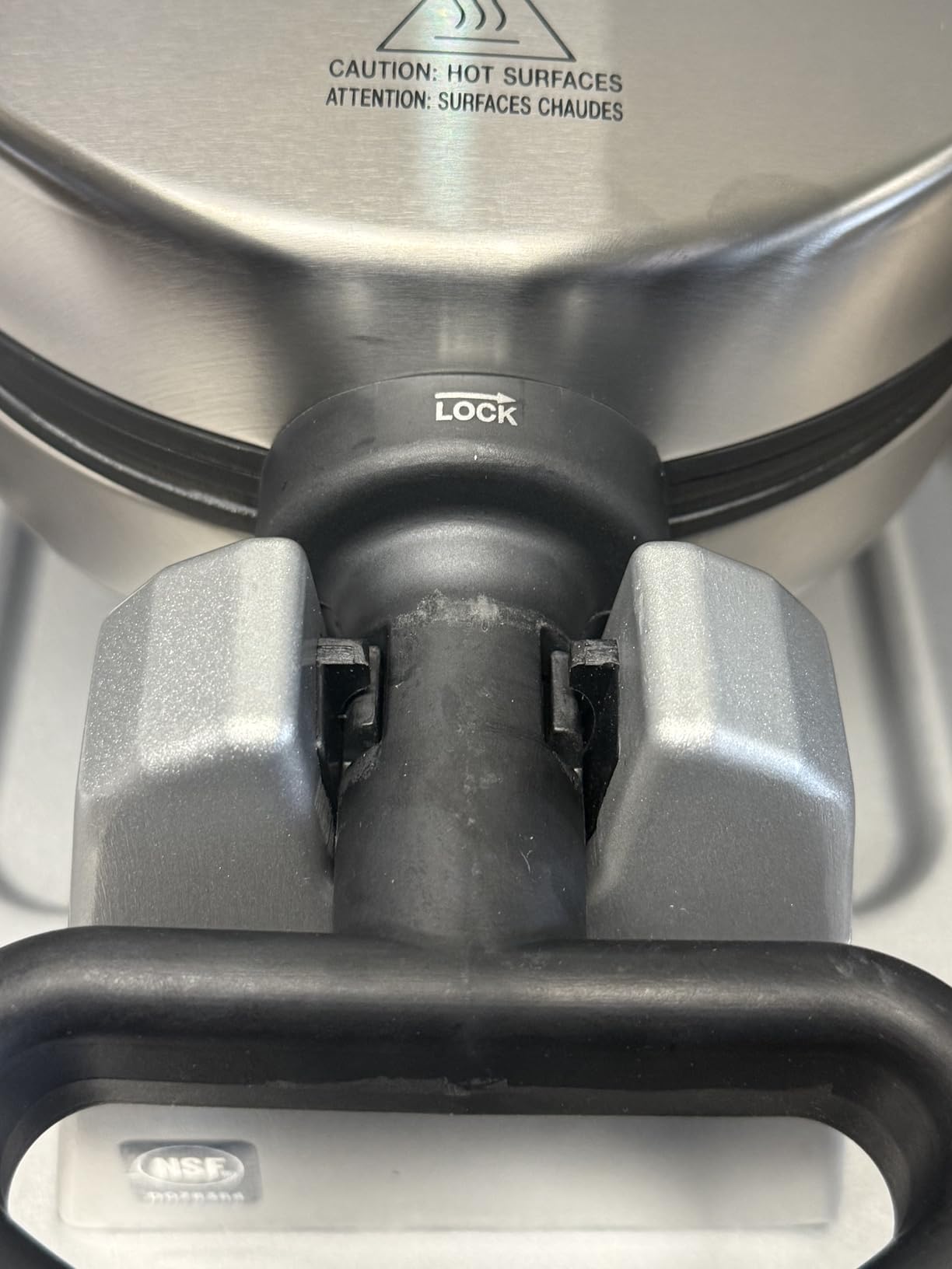 Waring Commercial WW180X Heavy Duty Single Belgian Waffle Maker, Coated Non Stick Cooking Plates, Produces 25 waffles per hour, 120V, 1200W customer photo 2