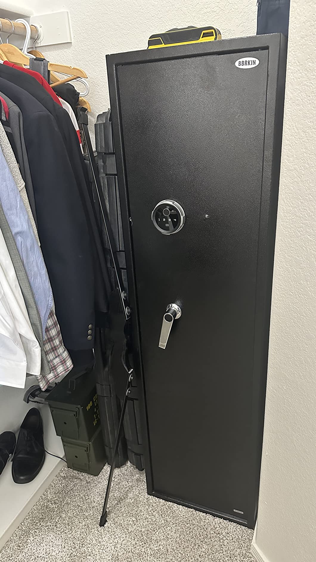 Large Biometric Rifle Safe, Quick Access 5-7 Gun Fingerprint Metal Rifle Gun Security Cabinet with Separate Pistol/Handgun Lock Box customer photo 2