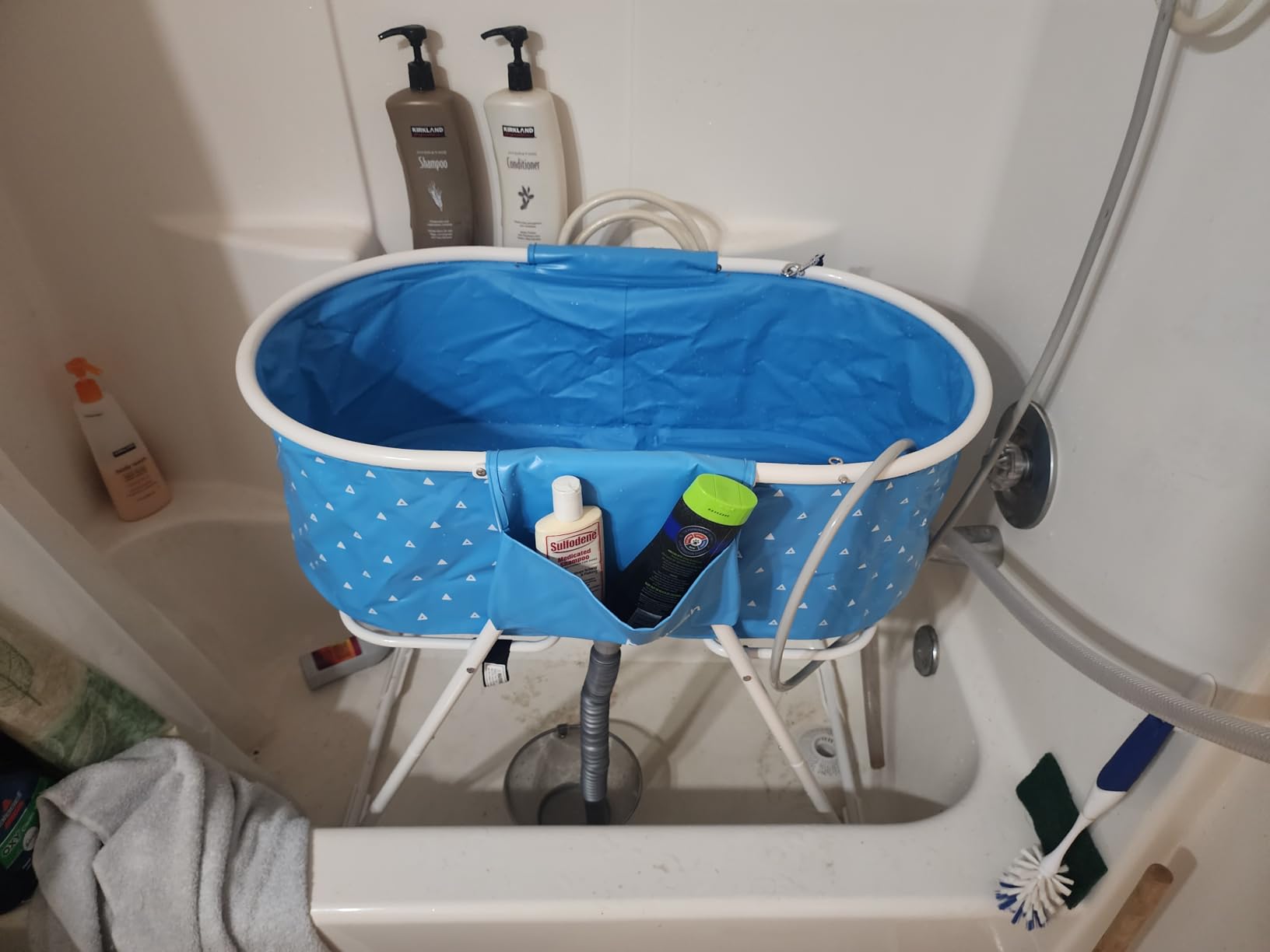Furesh Little Dipper Dog Bath Tub and Wash Station for Bathing Shower and Grooming, Elevated Foldable and Portable, Indoor and Outdoor, for Small and Medium Size Dogs, Cats and Other Pet (Gray) customer photo 2