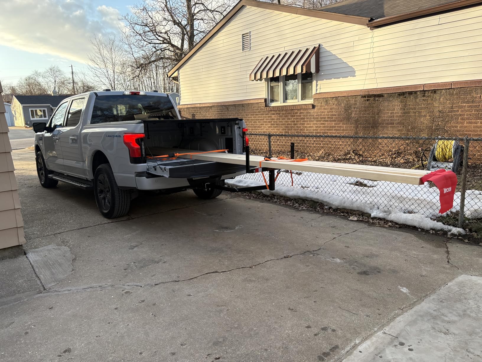 Mockins 750 Lbs Cap Truck Bed Extender Hitch Mount | 2-in-1 All-Weather Steel Canoe Rack & Kayak Trailer w/Stabilizer & Straps | Versatile Bed Extenders for Trucks & SUVs customer photo 2