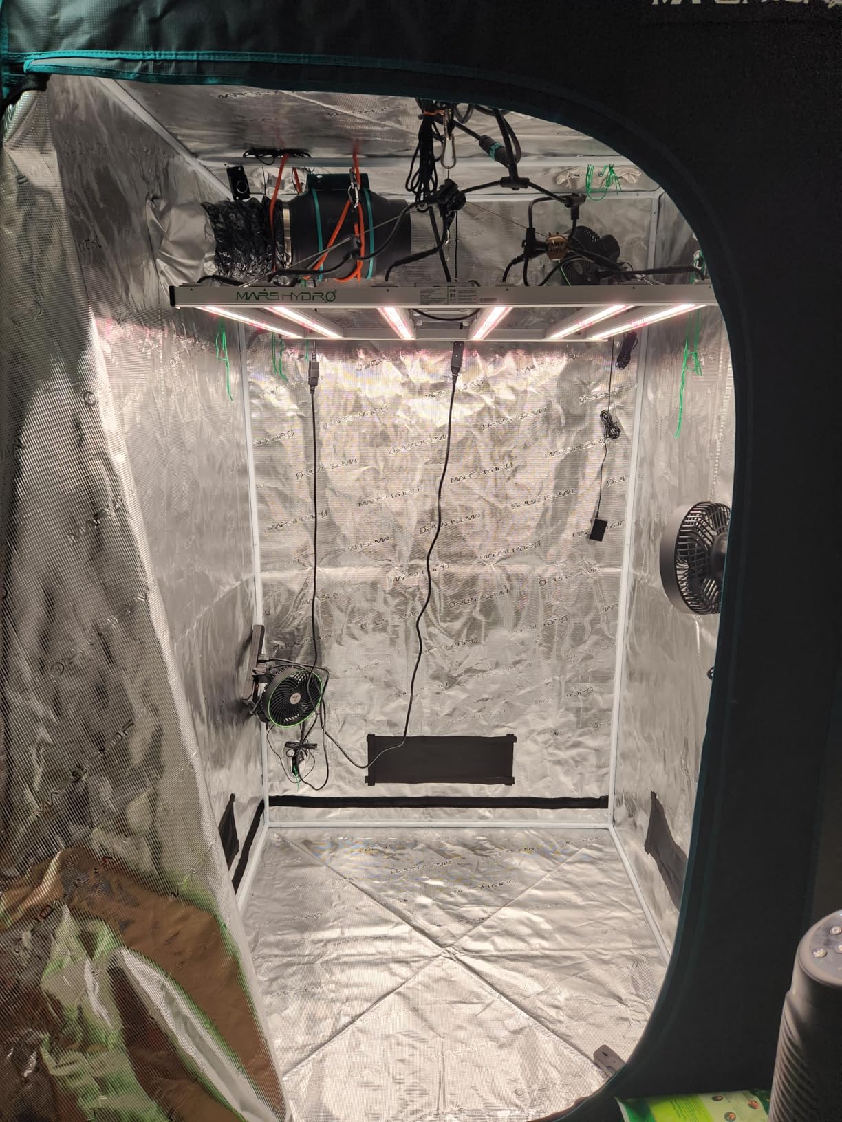 MARS HYDRO 4x4 Grow Tent Kit Complete System,300W TSW2000 4x4 Full Coverage Dimmable Light,48