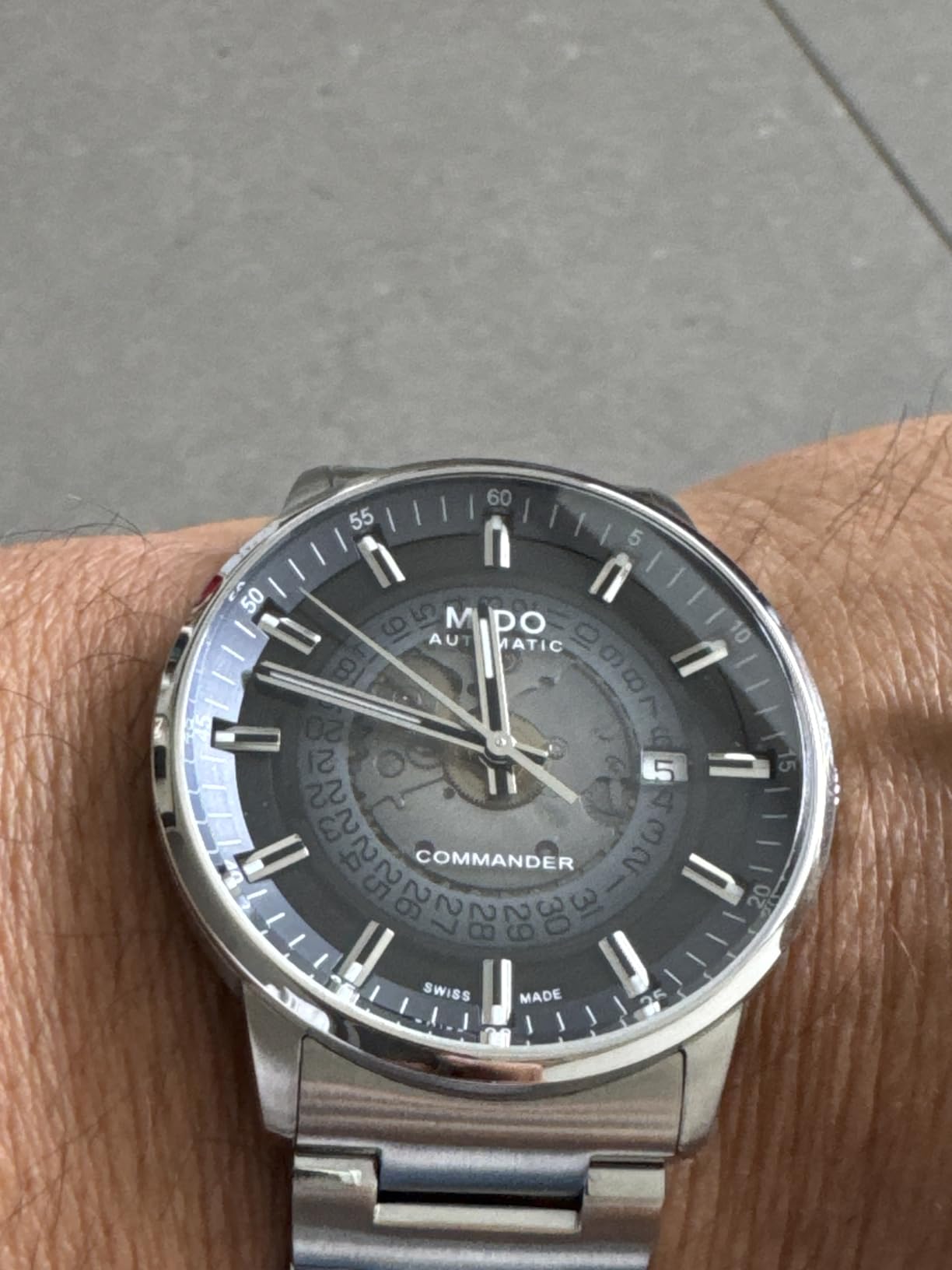 MIDO Commander Gradient - Swiss Automatic Watch for Men - See-Through Gradient Dial - 40mm Stainless Steel Case customer photo 1