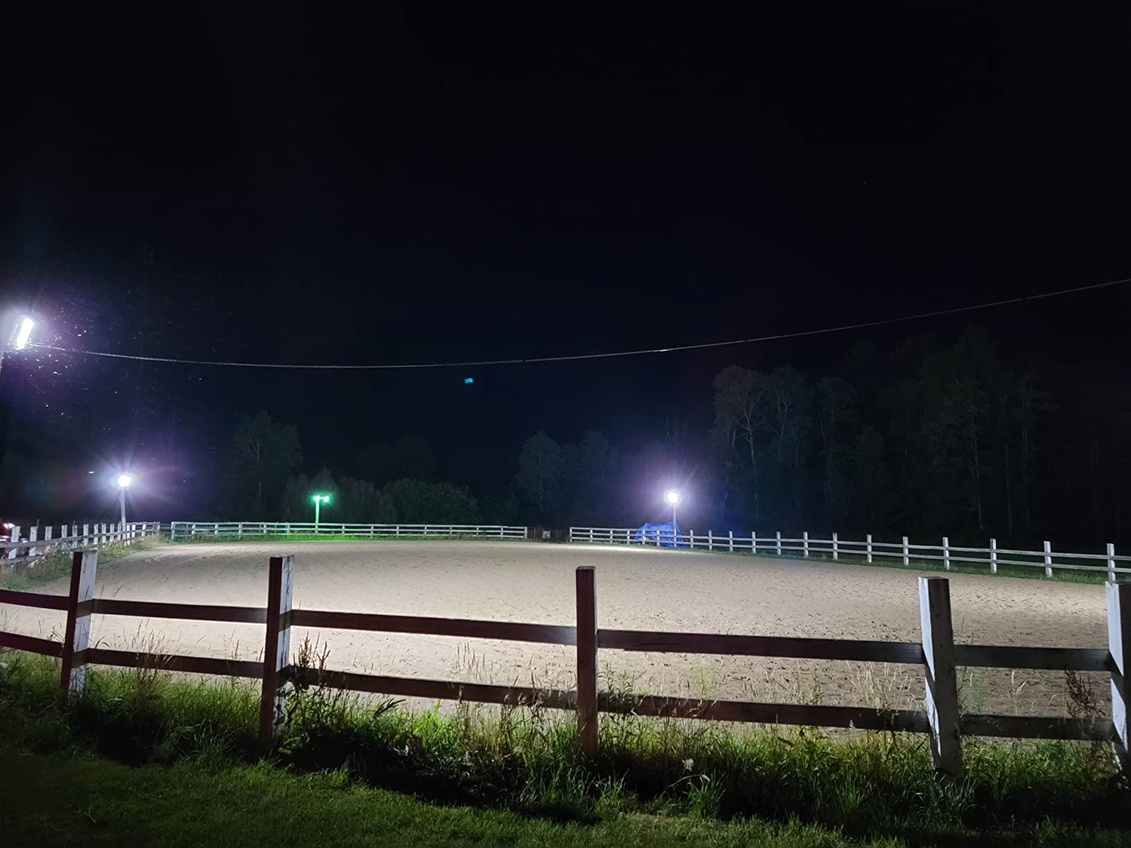 Kekeou 800W Stadium Lights Outdoor LED Flood Light, 2-Pack (400W Each), 112000 Lumens, 6500K Daylight White, IP67 Waterproof, Adjustable Arena Lighting for Sport Fields (3-Year Protection) customer photo 2