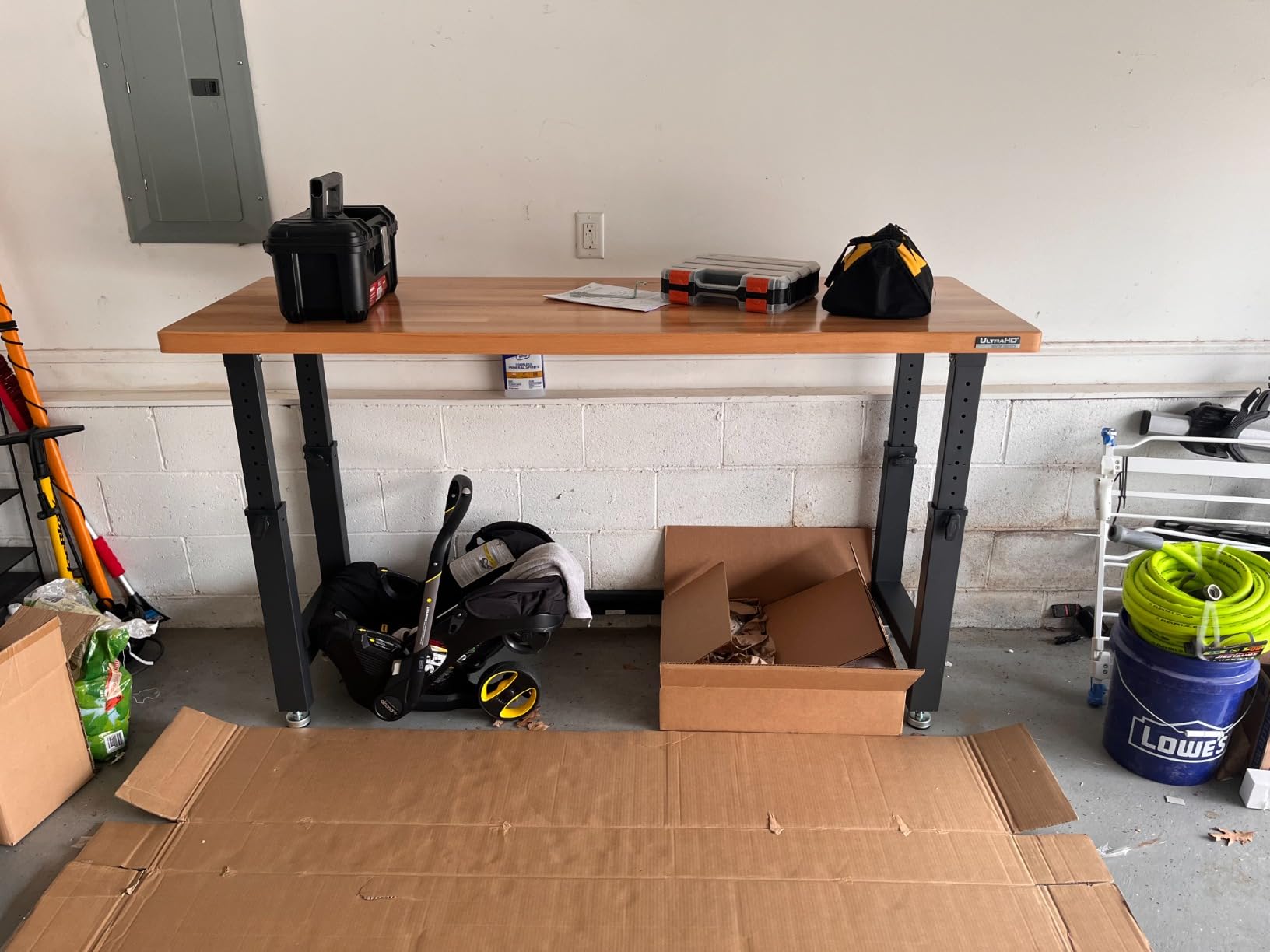 Seville Classics UltraHD Heavy Duty Workbench Table w/Solid Wood Top, 1000 lbs. Weight Capacity Workstation for Garage, Warehouse, Workshop customer photo 1