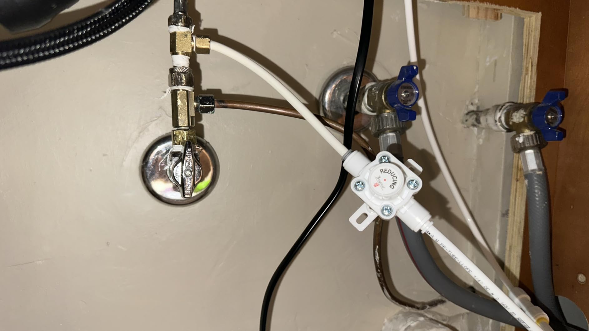 Korea-Made Ivyel PL Alkaline Water Machine, Water Ionizer, Produces pH 8.5-10.0 Alkaline Water/Acidic Water/Hydrogen Water/Water Purifier Filter/Ionized Water/Antioxidant Water customer photo 1