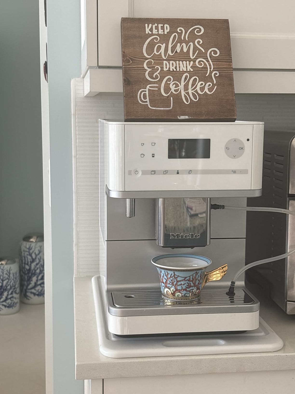 Miele CM 6360 MilkPerfection Automatic Coffee Machine - WiFi Compatible, Lotus White customer photo 2