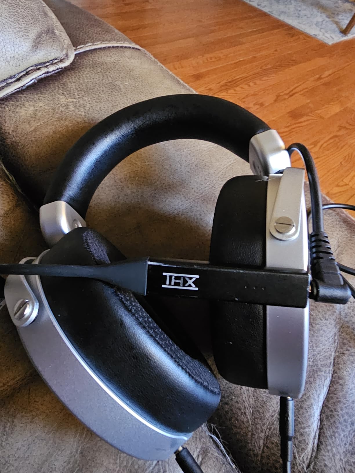 HIFIMAN Deva-Pro Over-Ear Full-Size Open-Back Planar Magnetic Headphone with Bluetooth Dongle/Receiver, Himalaya R2R Architecture DAC, Easily Switch Between Wired and Wireless, Bluetooth 5.0 customer photo 1