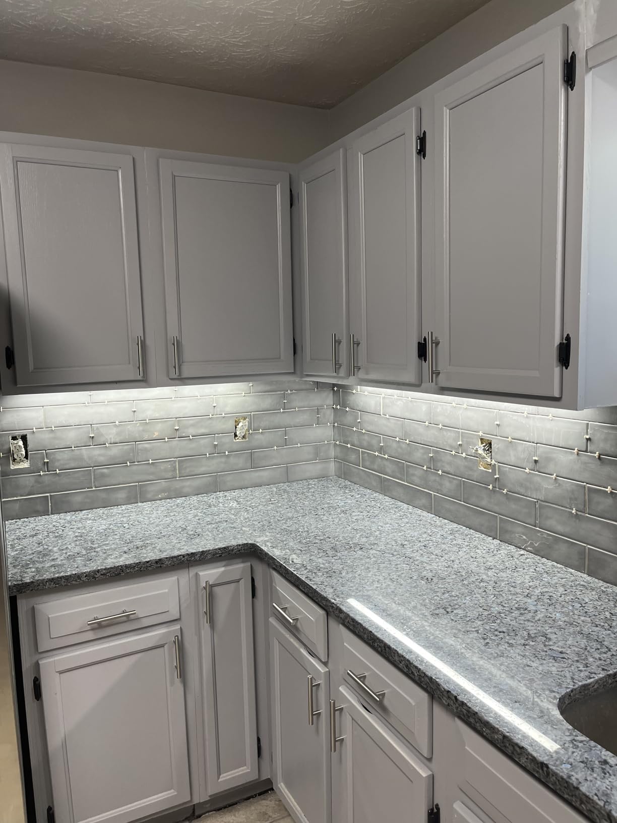 PARMIDA LED Under Cabinet Lighting, Hardwired Installation, 12 Inch, 9W, 5CCT Color Selectable - 2700K/3000K/4000K/5000K/6000K, ETL Listed, 120V, Dimmable, 600 Lumens, White Finish customer photo 2