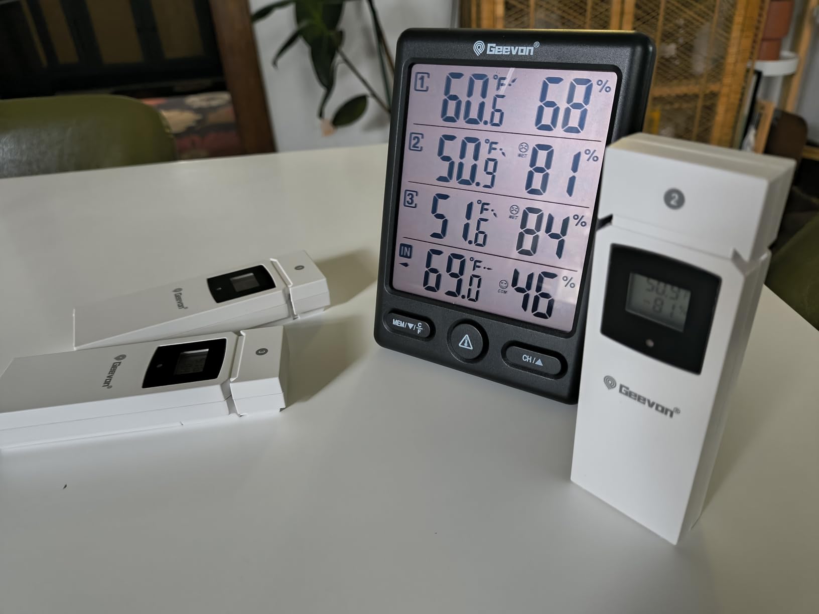 Geevon Indoor Outdoor Thermometer Wireless with 3 Remote Sensors, Digital Hygrometer Indoor Thermometer, Temperature Humidity Monitor Gauge with 200FT/60M Range customer photo 1
