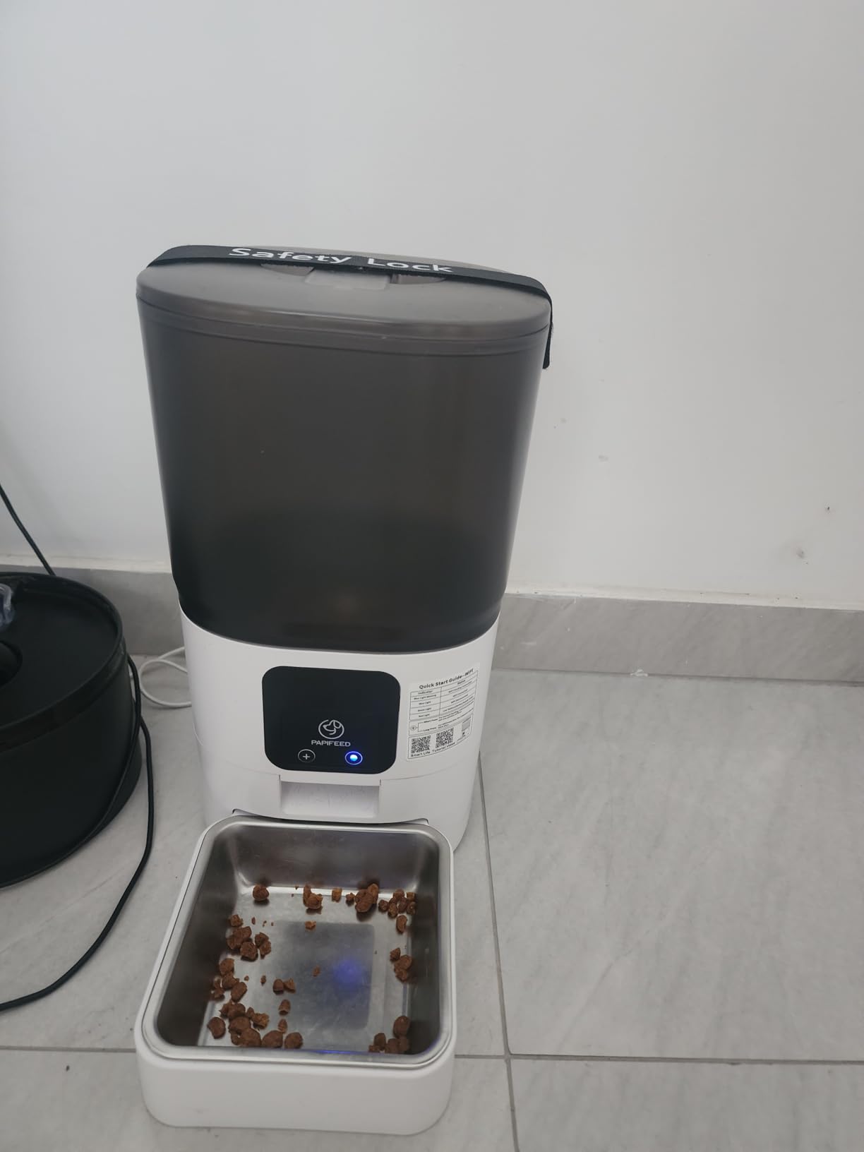 PAPIFEED Automatic Cat Feeder with App, 2.4G WiFi Cat Food Dispenser, 6L Timed Cat Feeder for Dry Food, 10 Meals/Day, 12 Portions/Meal, Dual Power Supply Smart Pet Feeder for Dog, White customer photo 1