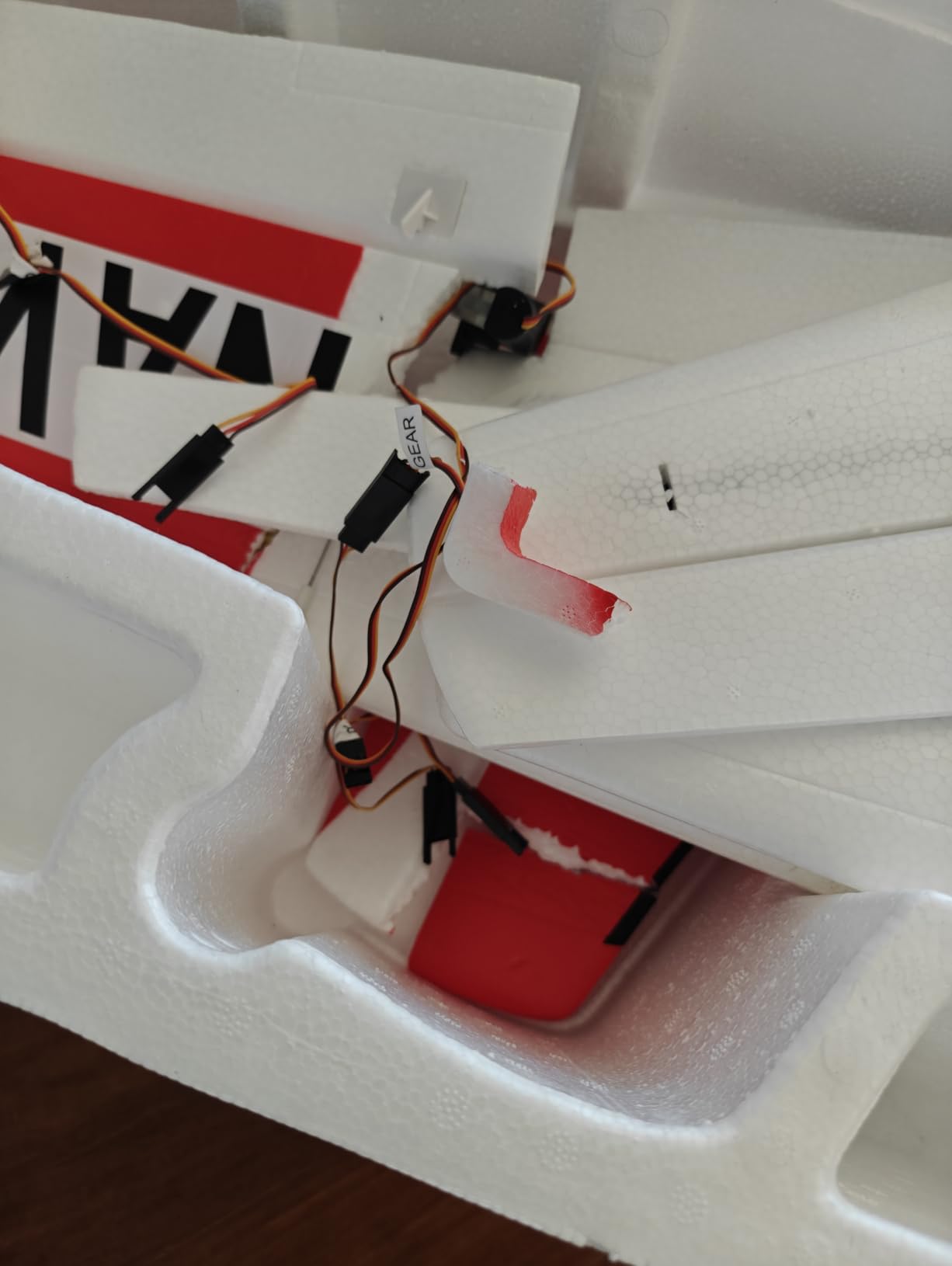 E-flite T-28 Trojan 1.2m BNF Basic Transmitter Battery and Charger Not Included with Smart customer photo 1