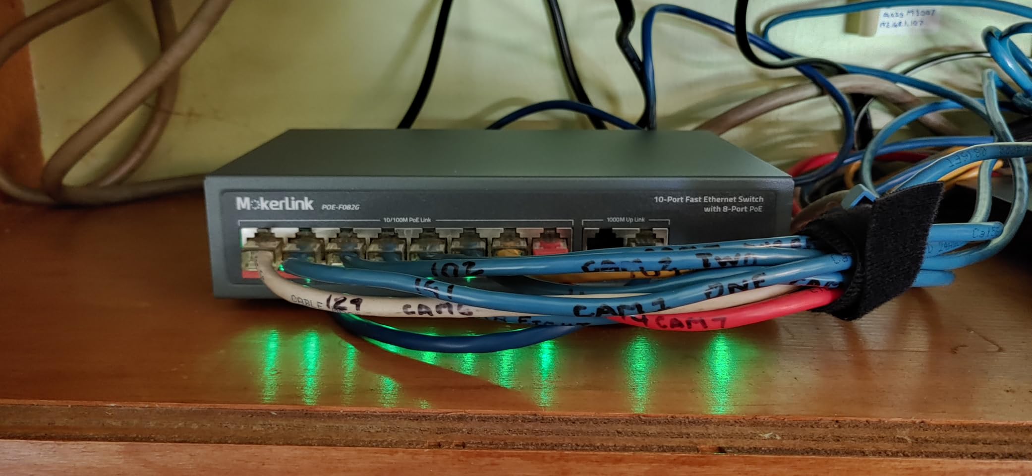 MokerLink 24 Port Gigabit PoE Switch, 2 Gigabit Ethernet Uplink, 2 Gigabit SFP, 400W IEEE802.3af/at, Rackmount Unmanaged Plug and Play Network Switch customer photo 1