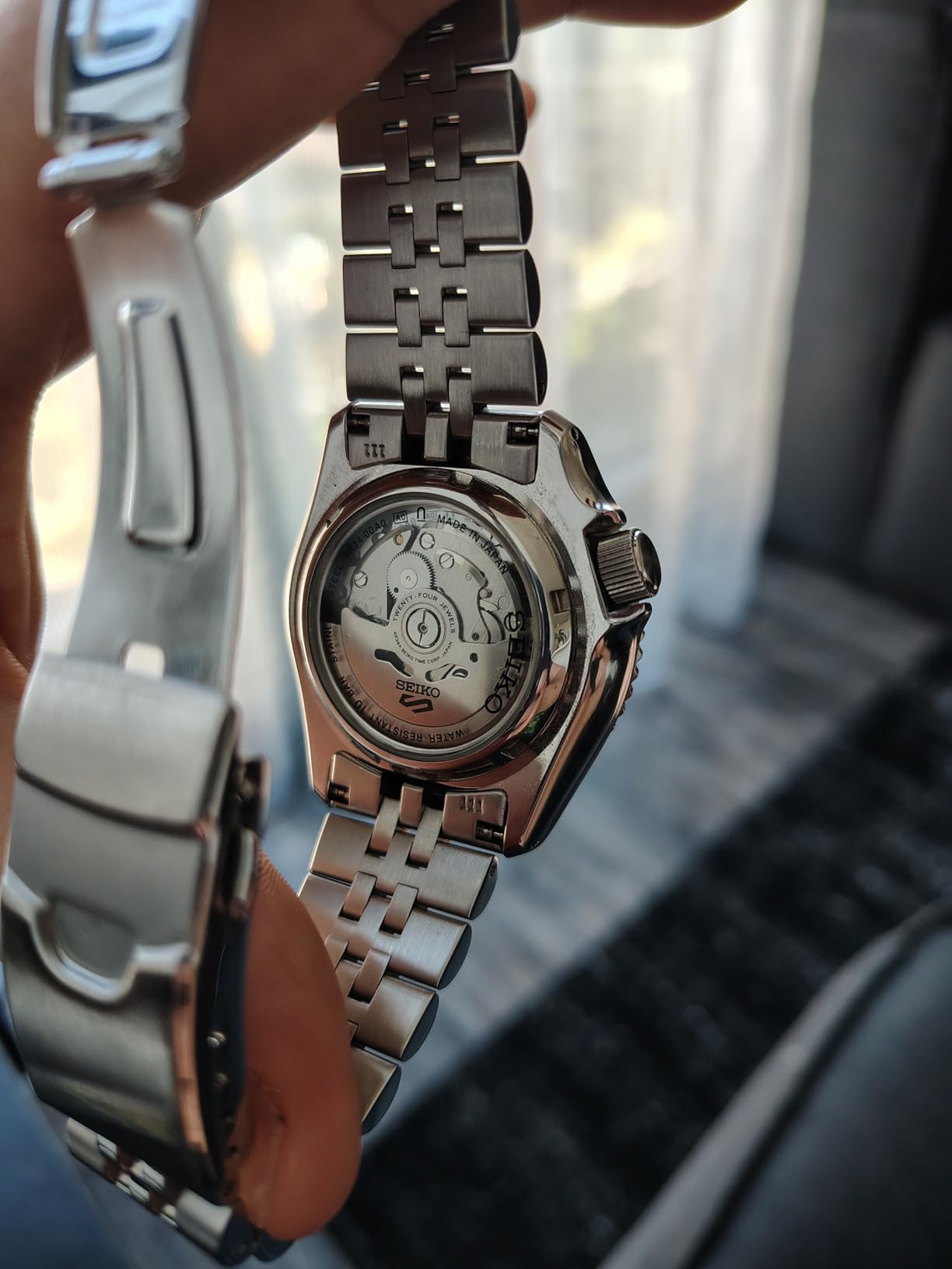 Seiko SSK005 Automatic GMT Watch - 5 Sports Orange Dial with Gray GMT Bezel, 100m Water-Resistant customer photo 2