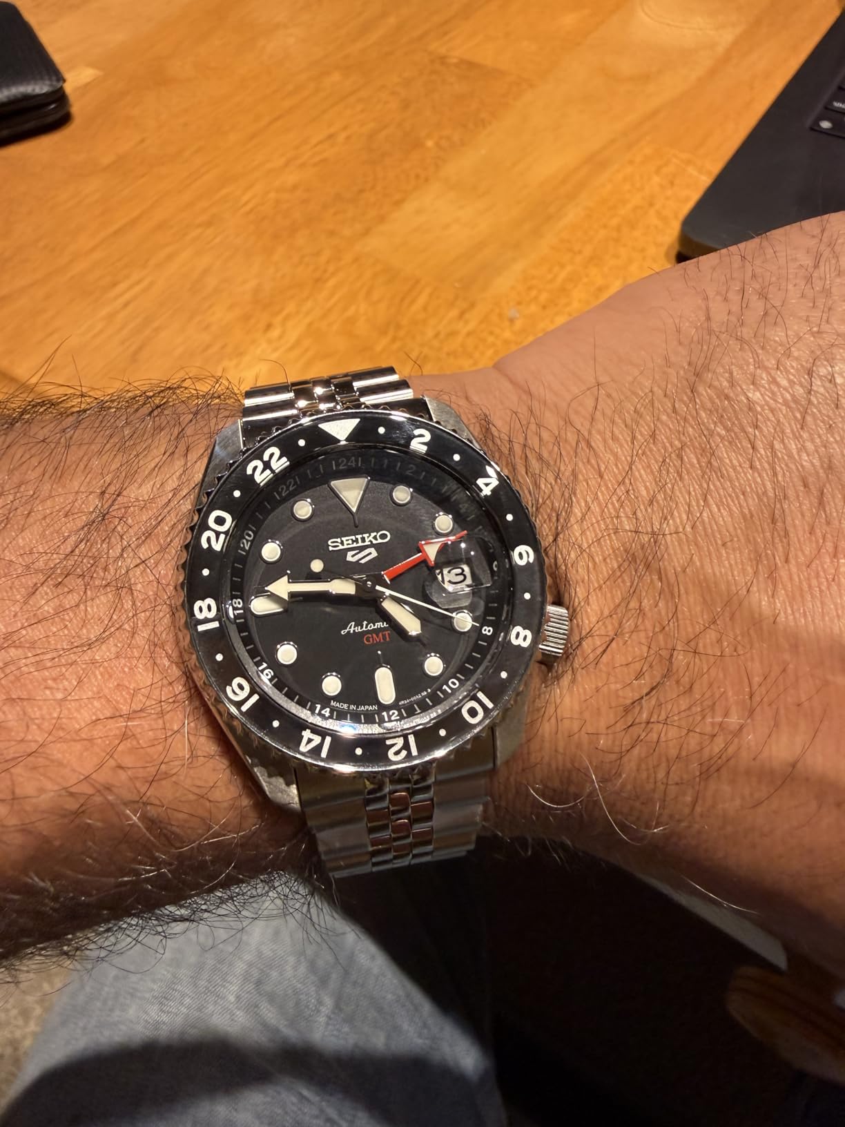 Seiko SSK001 Automatic GMT Watch - 5 Sports Black Dial with Black & Gray Bezel, 100m Water-Resistant customer photo 1